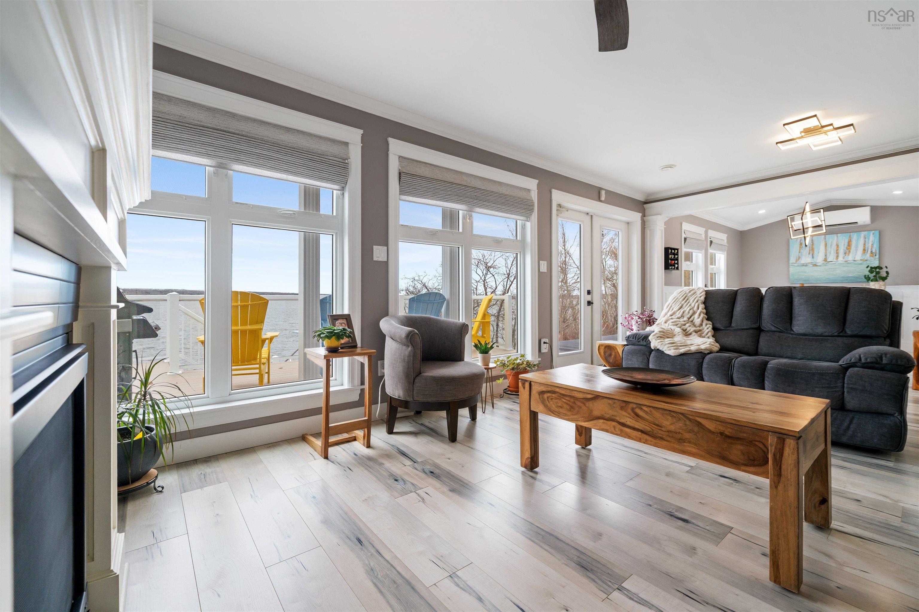 $1,100,000.00: 79 Oak Lane, Loch Broom Loop, Loch Broom Loop