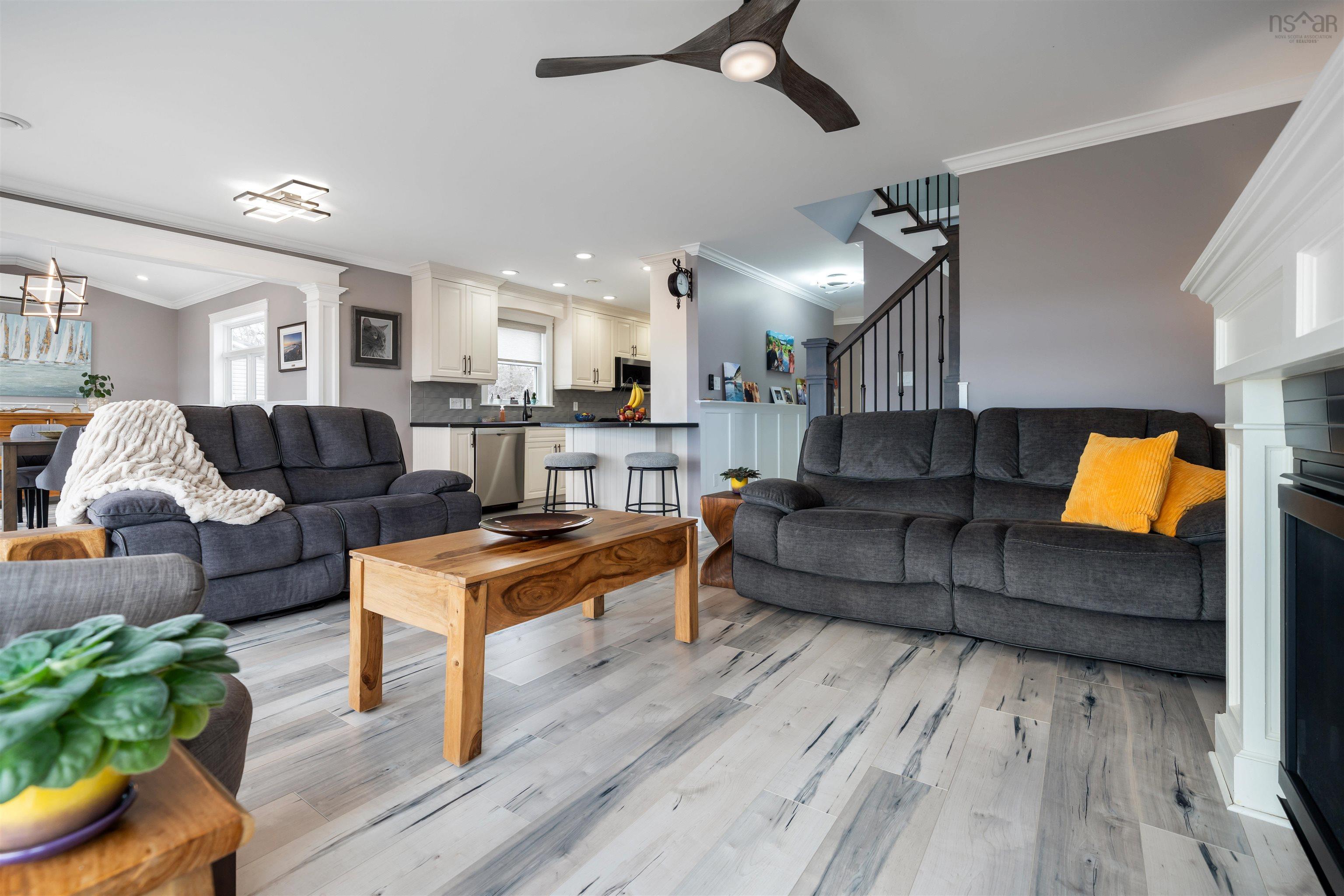 $1,100,000.00: 79 Oak Lane, Loch Broom Loop, Loch Broom Loop