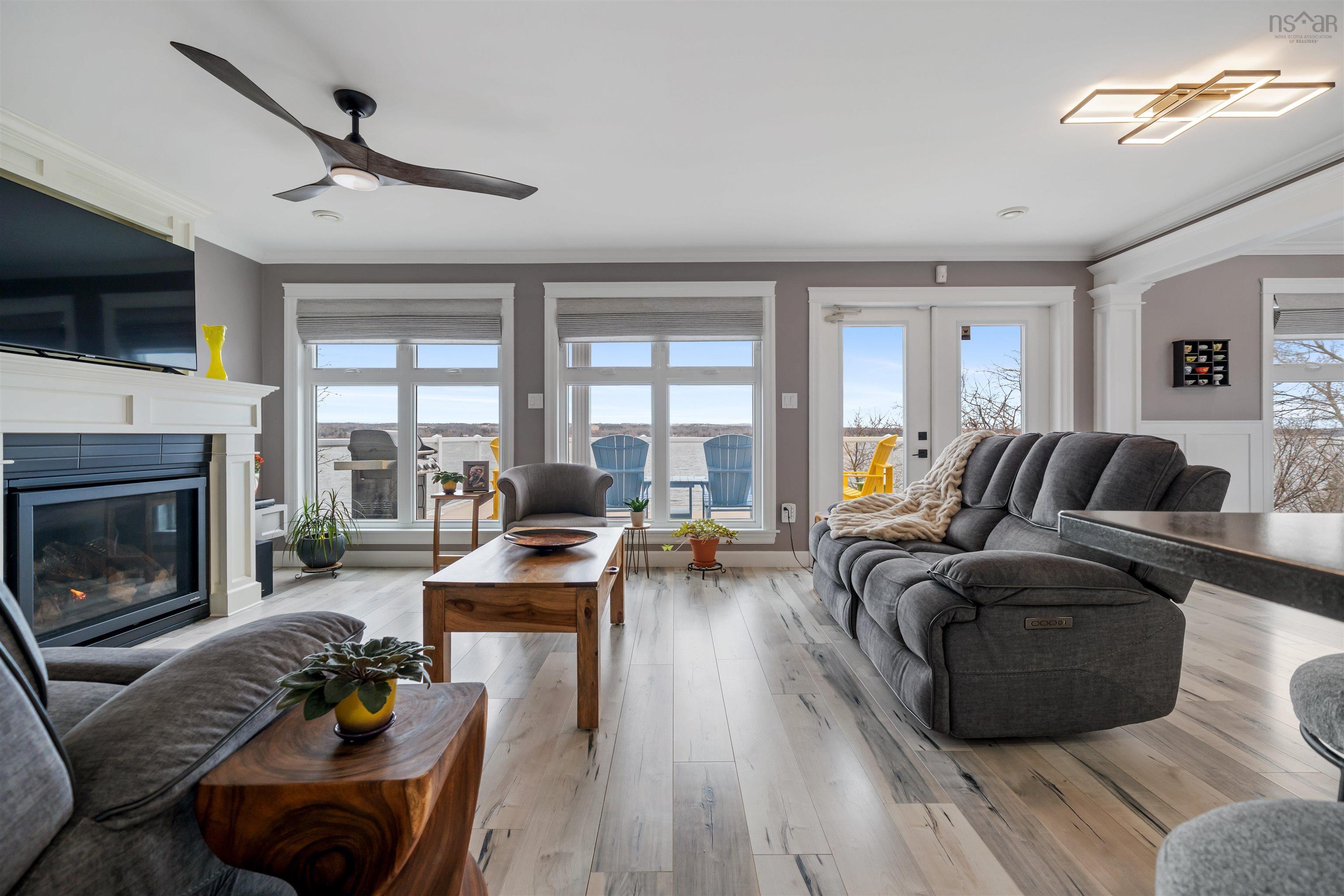 $1,100,000.00: 79 Oak Lane, Loch Broom Loop, Loch Broom Loop
