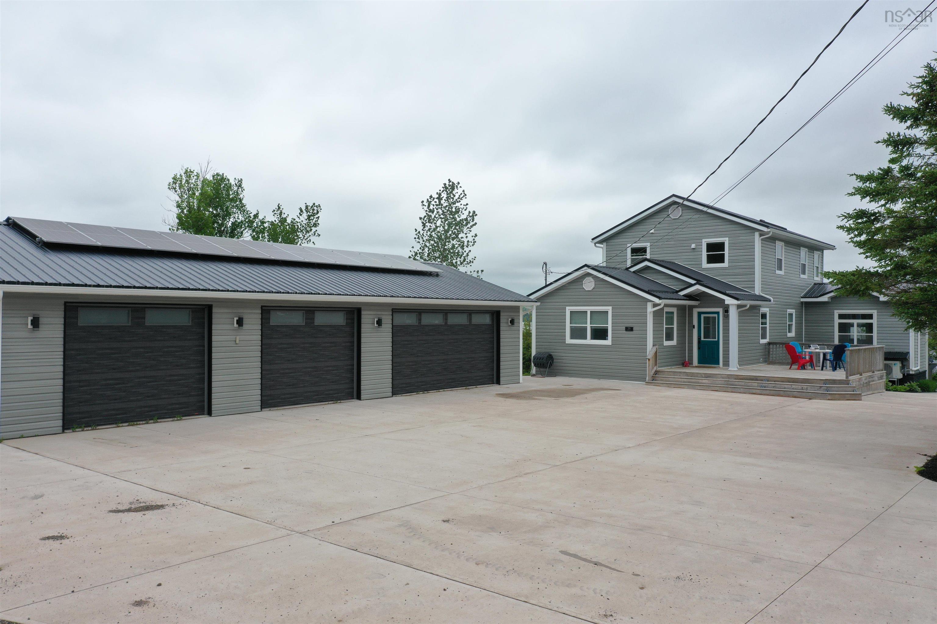 $1,100,000.00: 79 Oak Lane, Loch Broom Loop, Loch Broom Loop