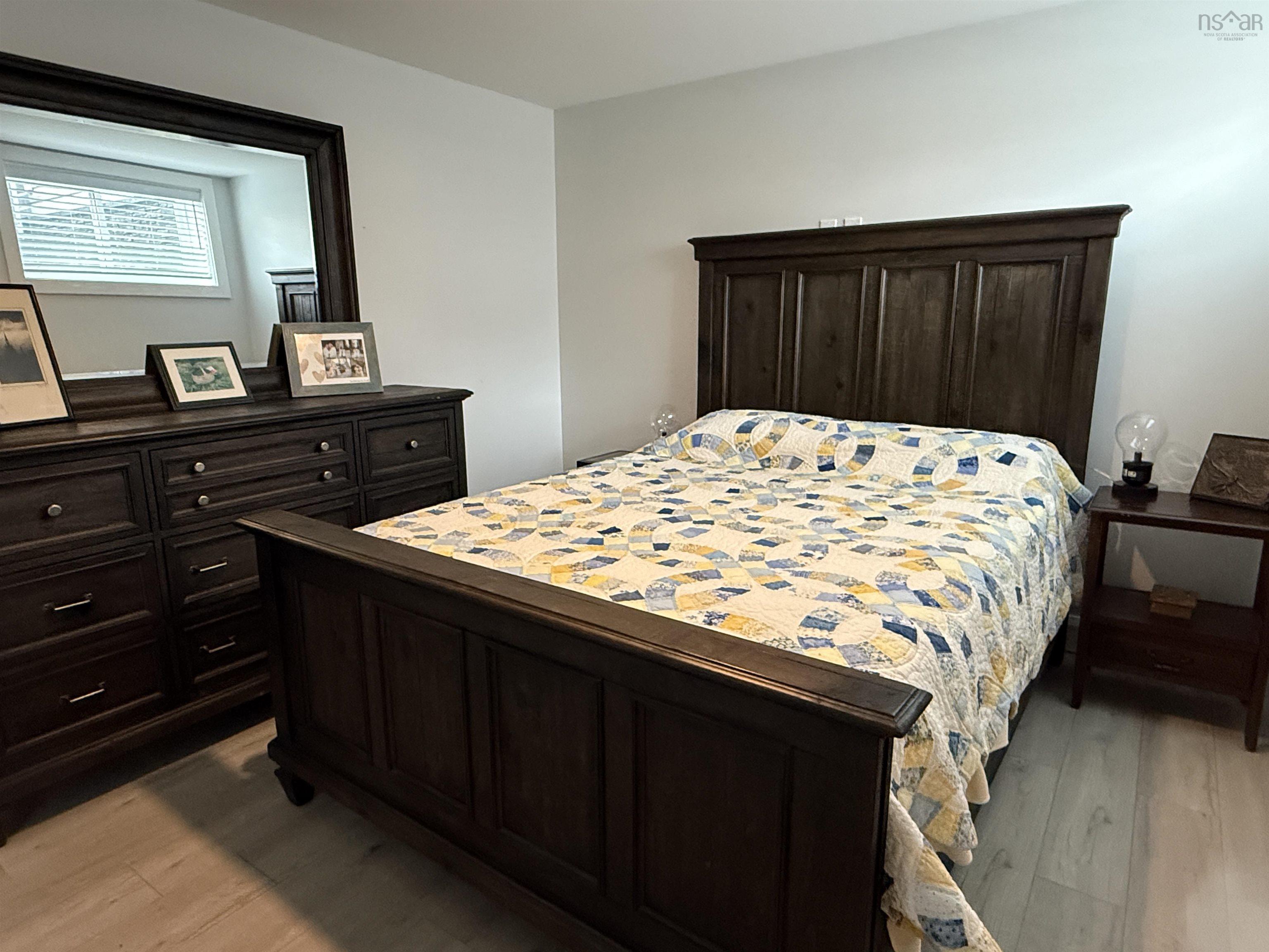 $1,100,000.00: 79 Oak Lane, Loch Broom Loop, Loch Broom Loop