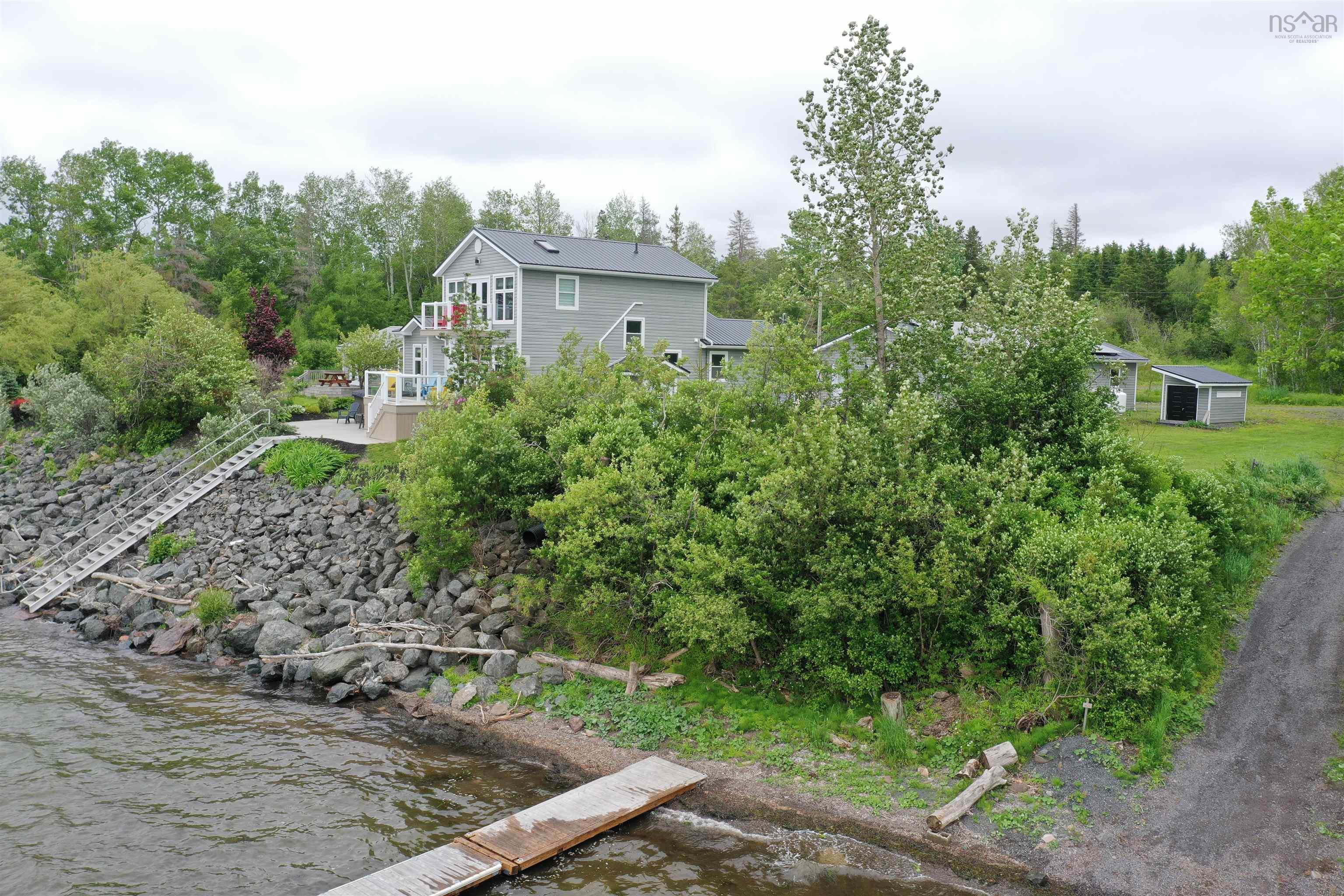 $1,100,000.00: 79 Oak Lane, Loch Broom Loop, Loch Broom Loop