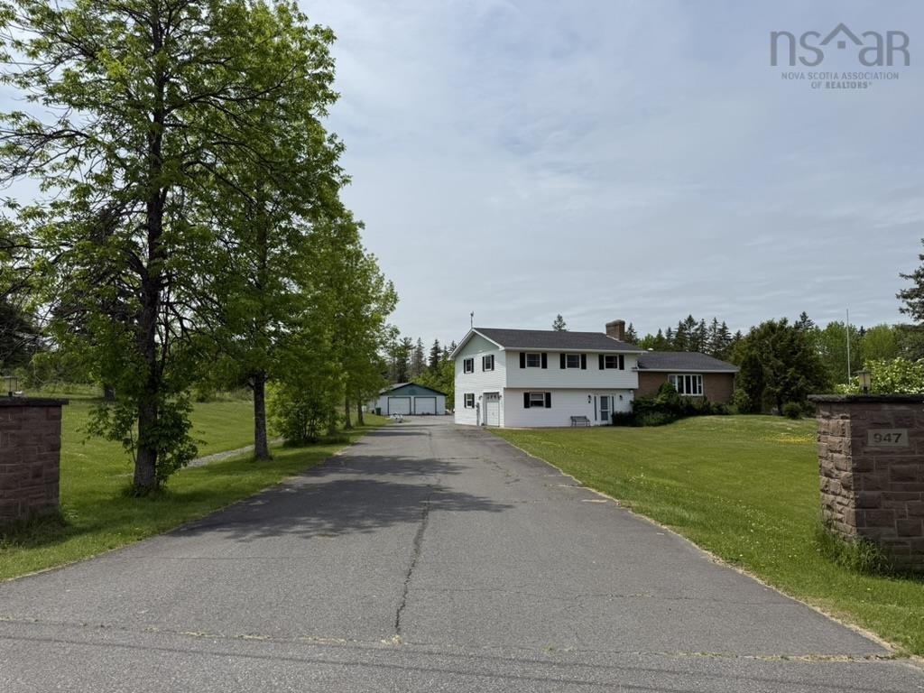 $760,000.00: 947 Pleasant Valley Rd Road, Pleasant Valley