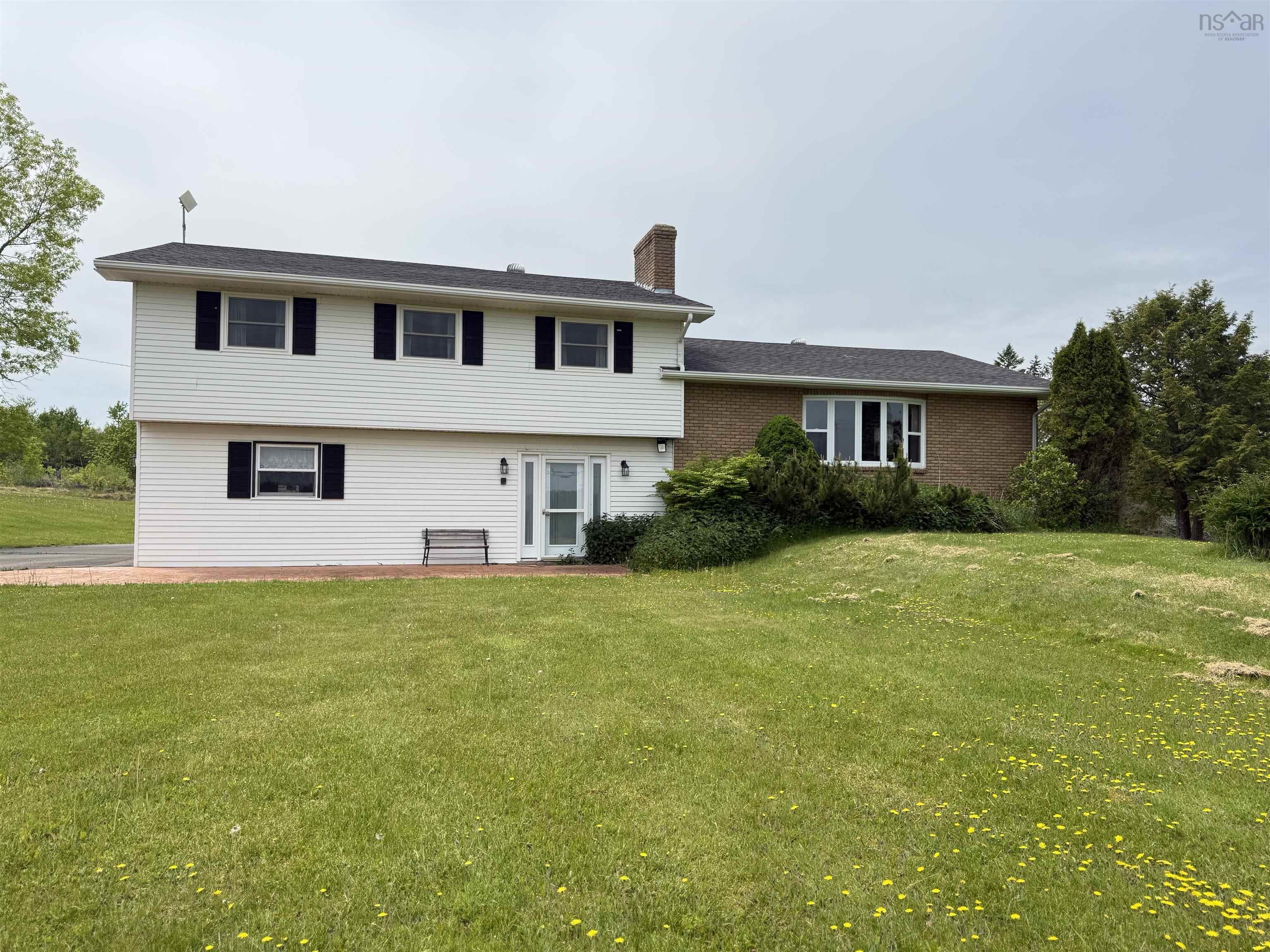 $760,000.00: 947 Pleasant Valley Rd Road, Pleasant Valley