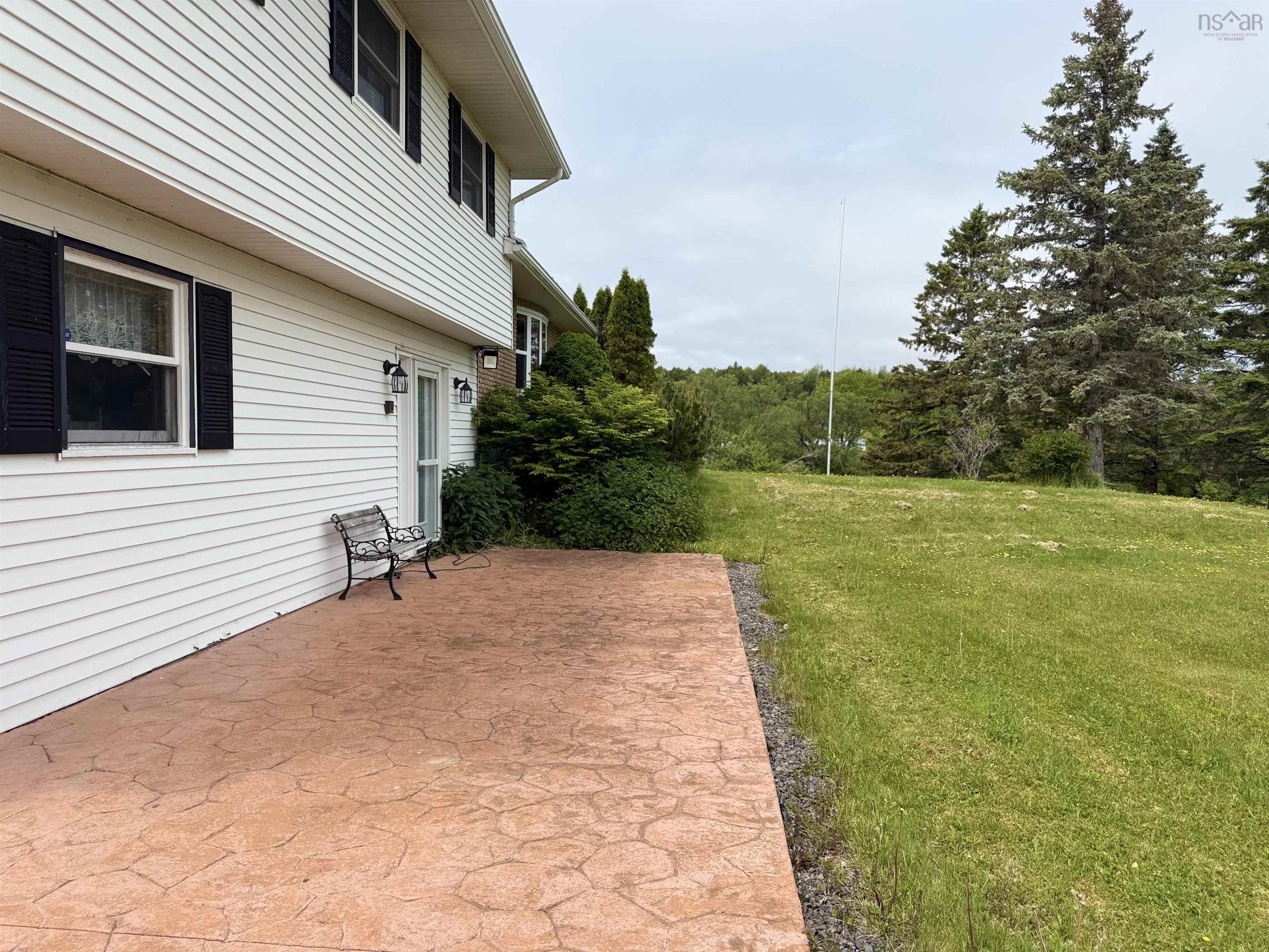 $760,000.00: 947 Pleasant Valley Rd Road, Pleasant Valley