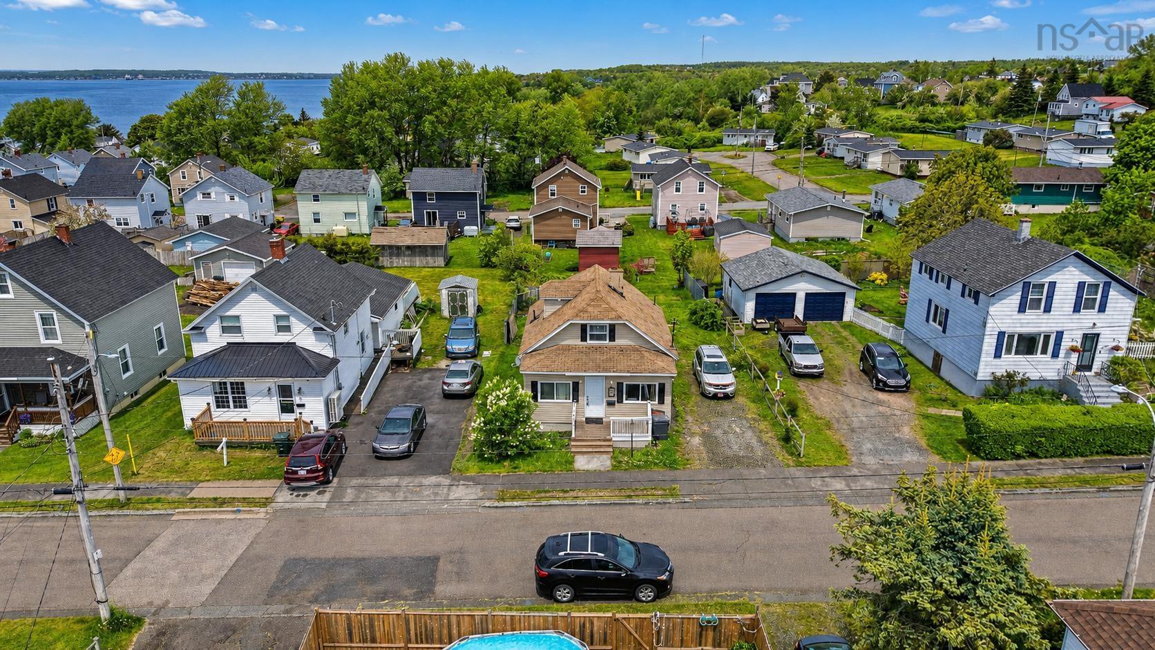 $199,900.00: 33 Connaught Street, Whitney Pier