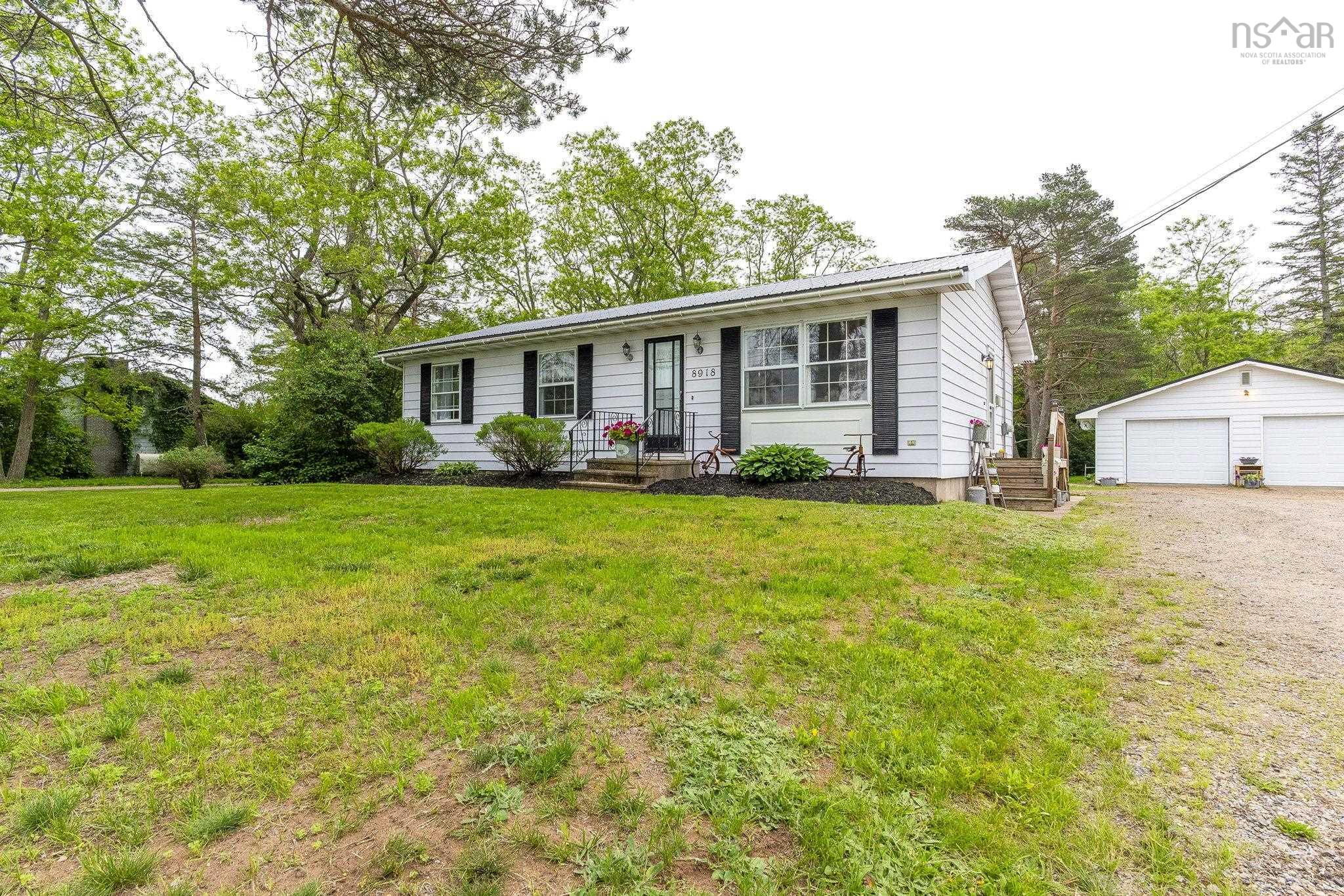 $349,900.00: 8918 Highway 201, Nictaux