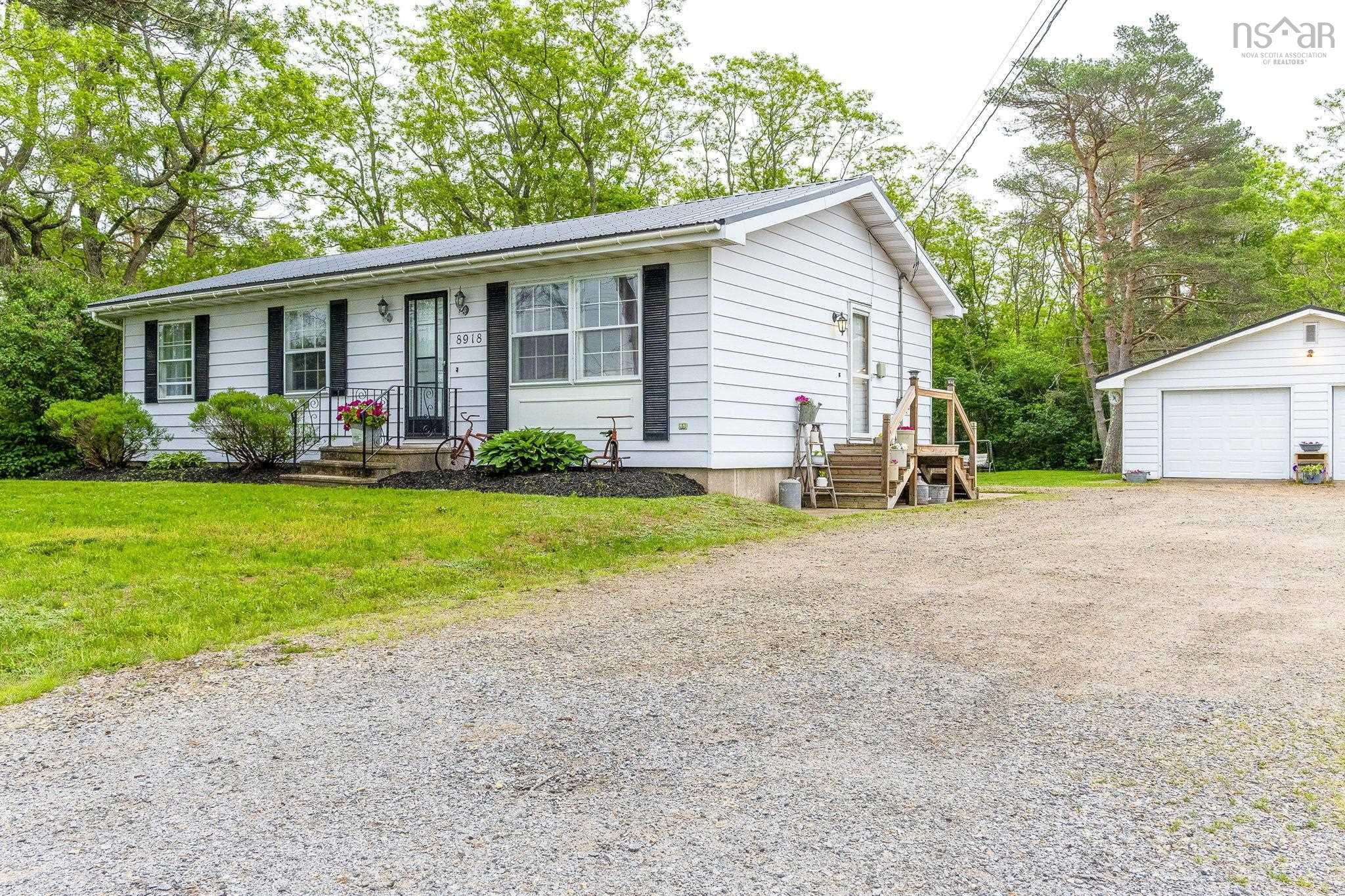 $349,900.00: 8918 Highway 201, Nictaux