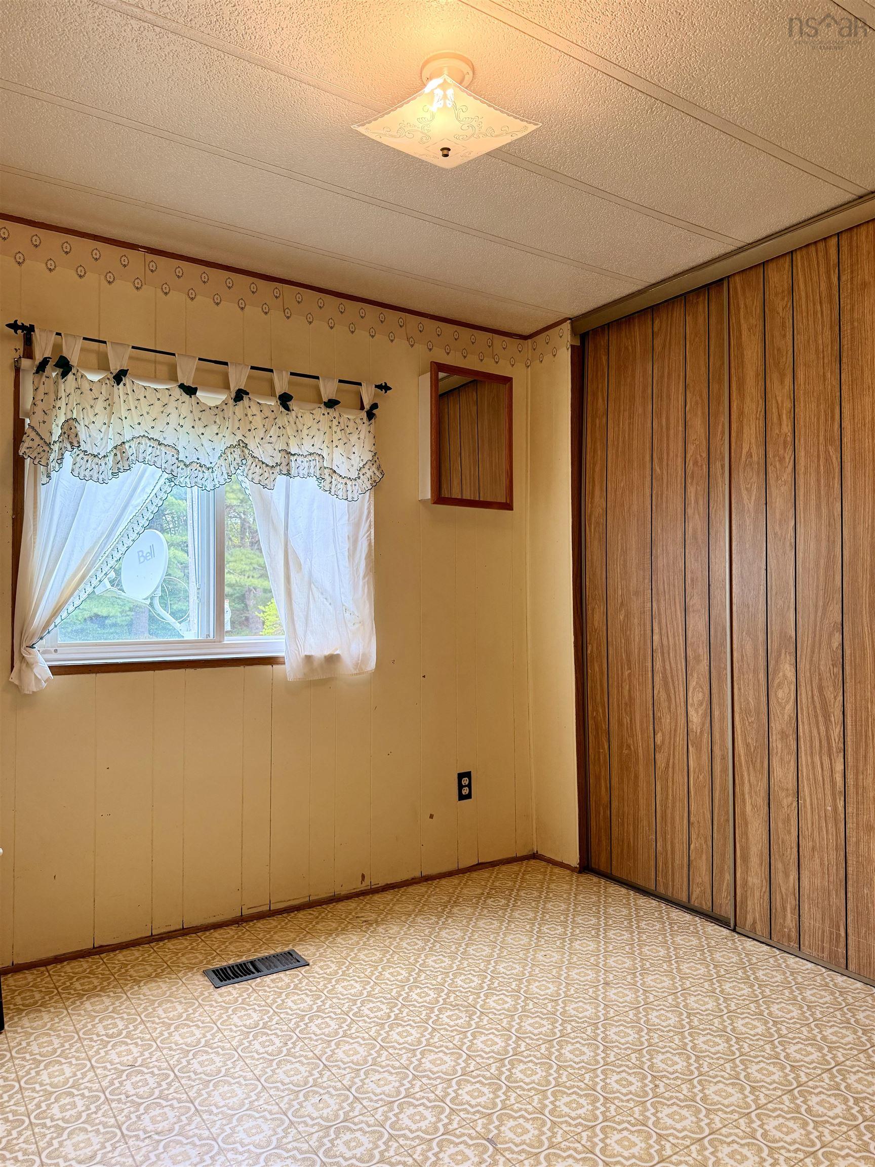 $99,000.00: 2171 Sandy Point Road, Lower Sandy Point