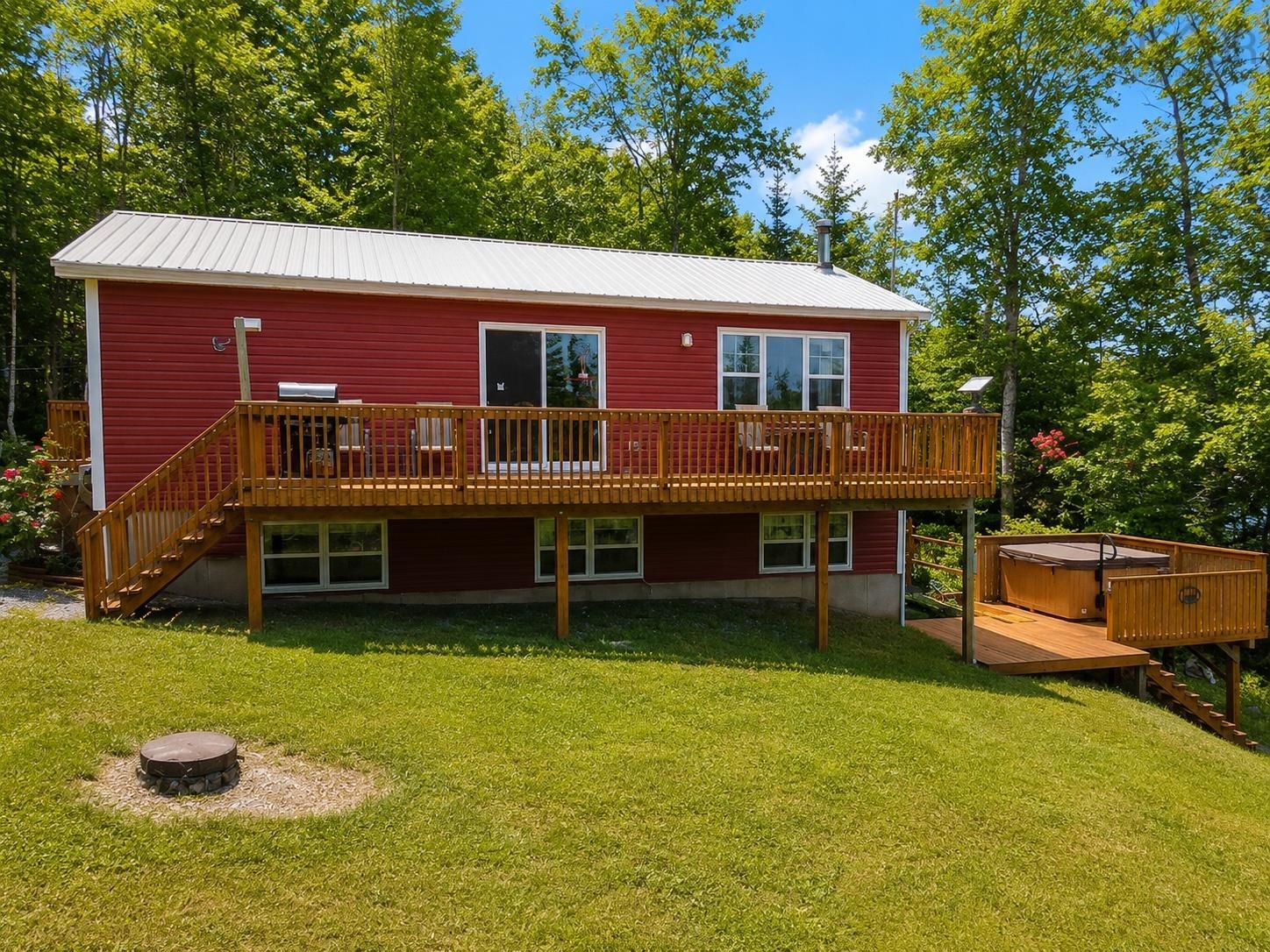 $399,000.00: 292 Hillcrest Drive, East Loon Lake Village