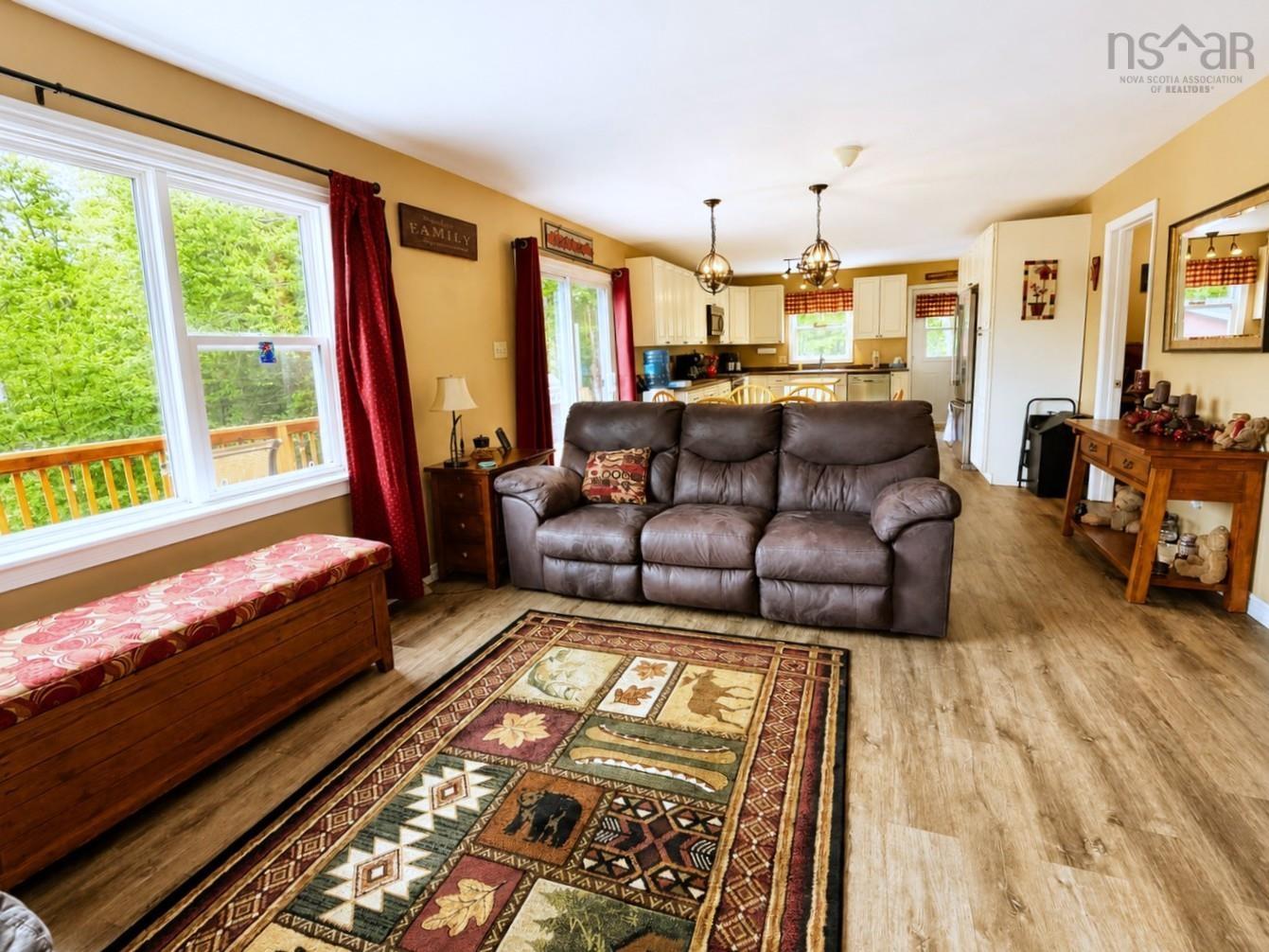 $399,000.00: 292 Hillcrest Drive, East Loon Lake Village