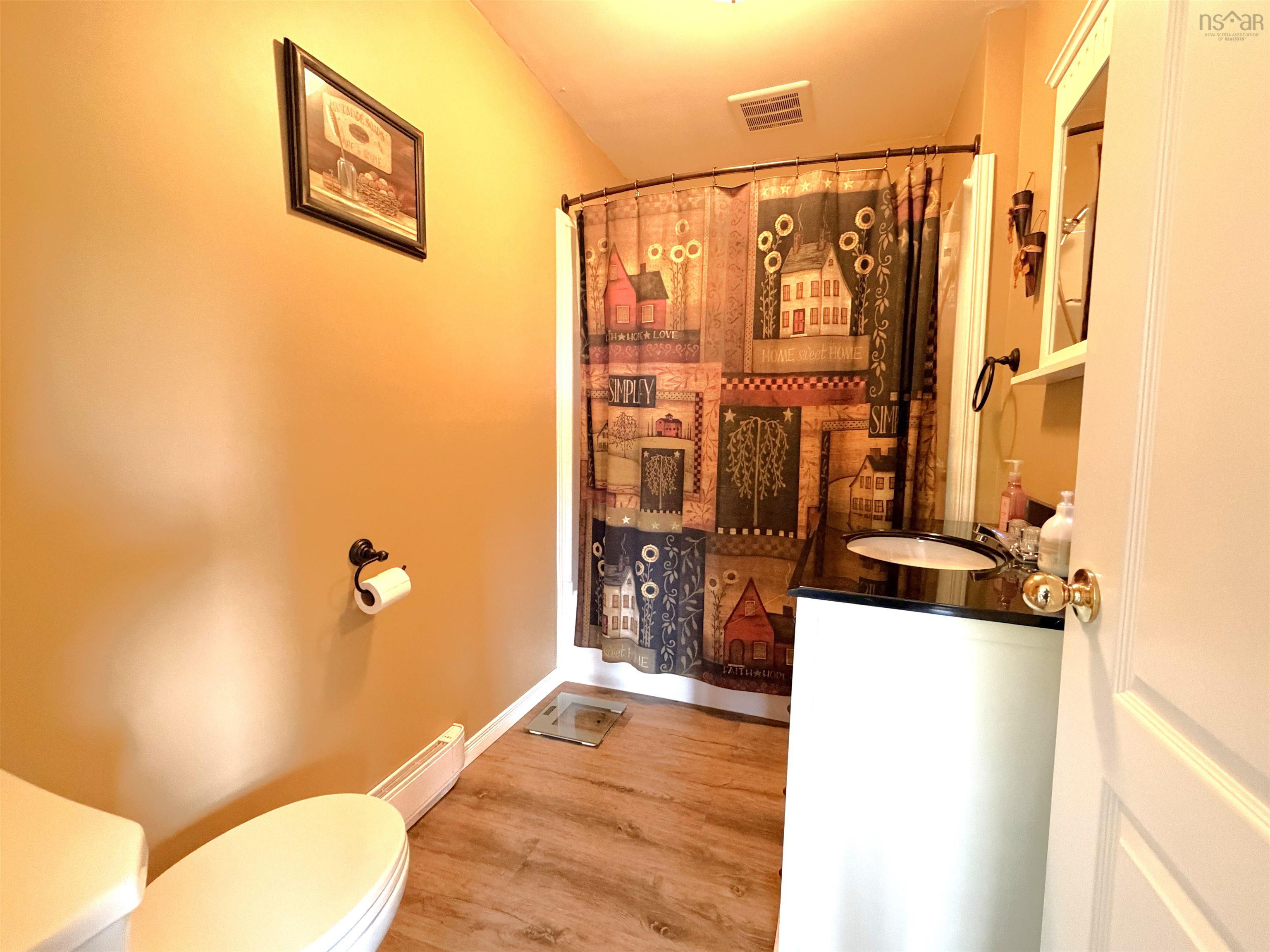 $399,000.00: 292 Hillcrest Drive, East Loon Lake Village