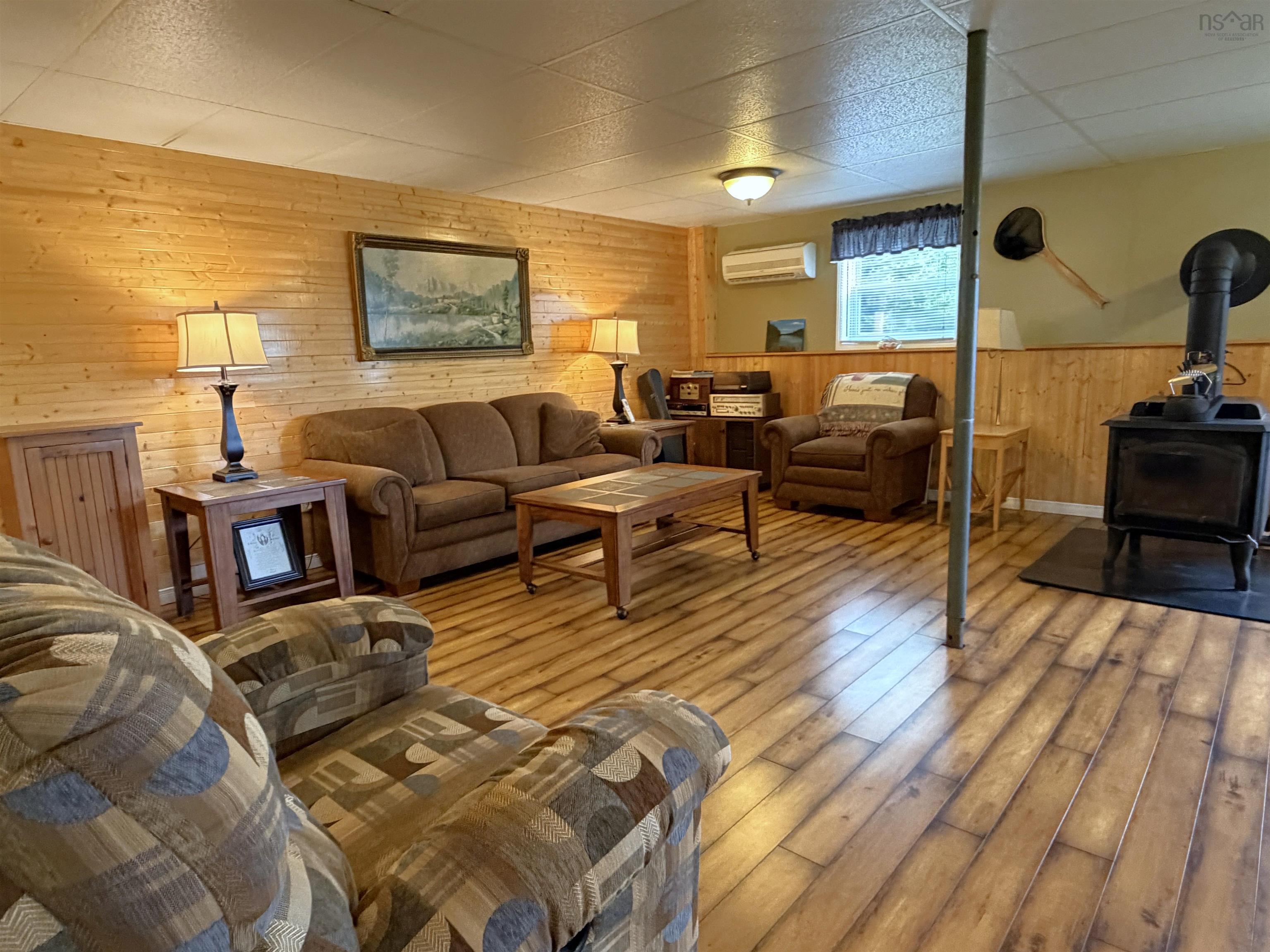 $399,000.00: 292 Hillcrest Drive, East Loon Lake Village