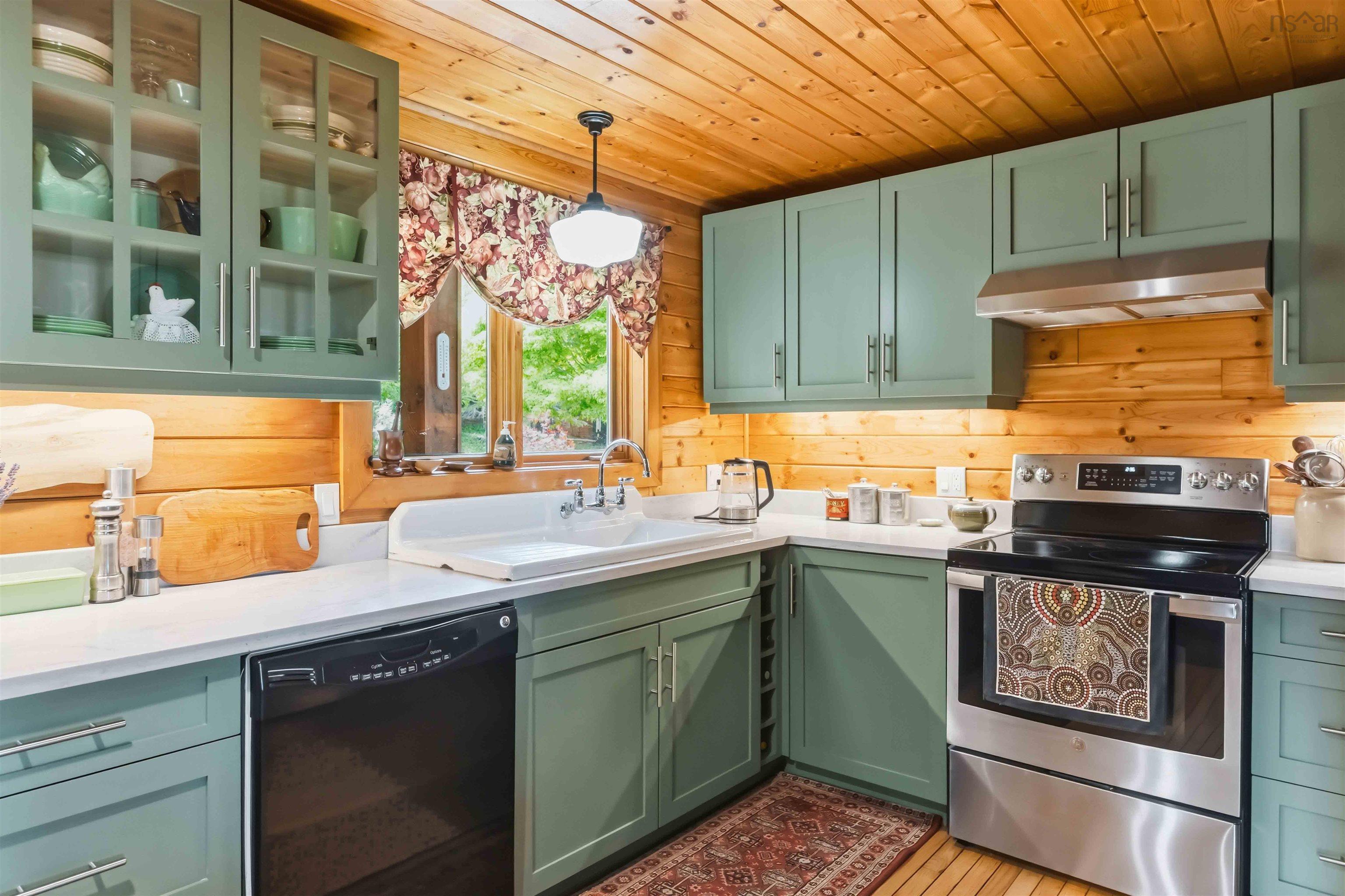 $549,000.00: 7130 Highway 217, Lake Midway
