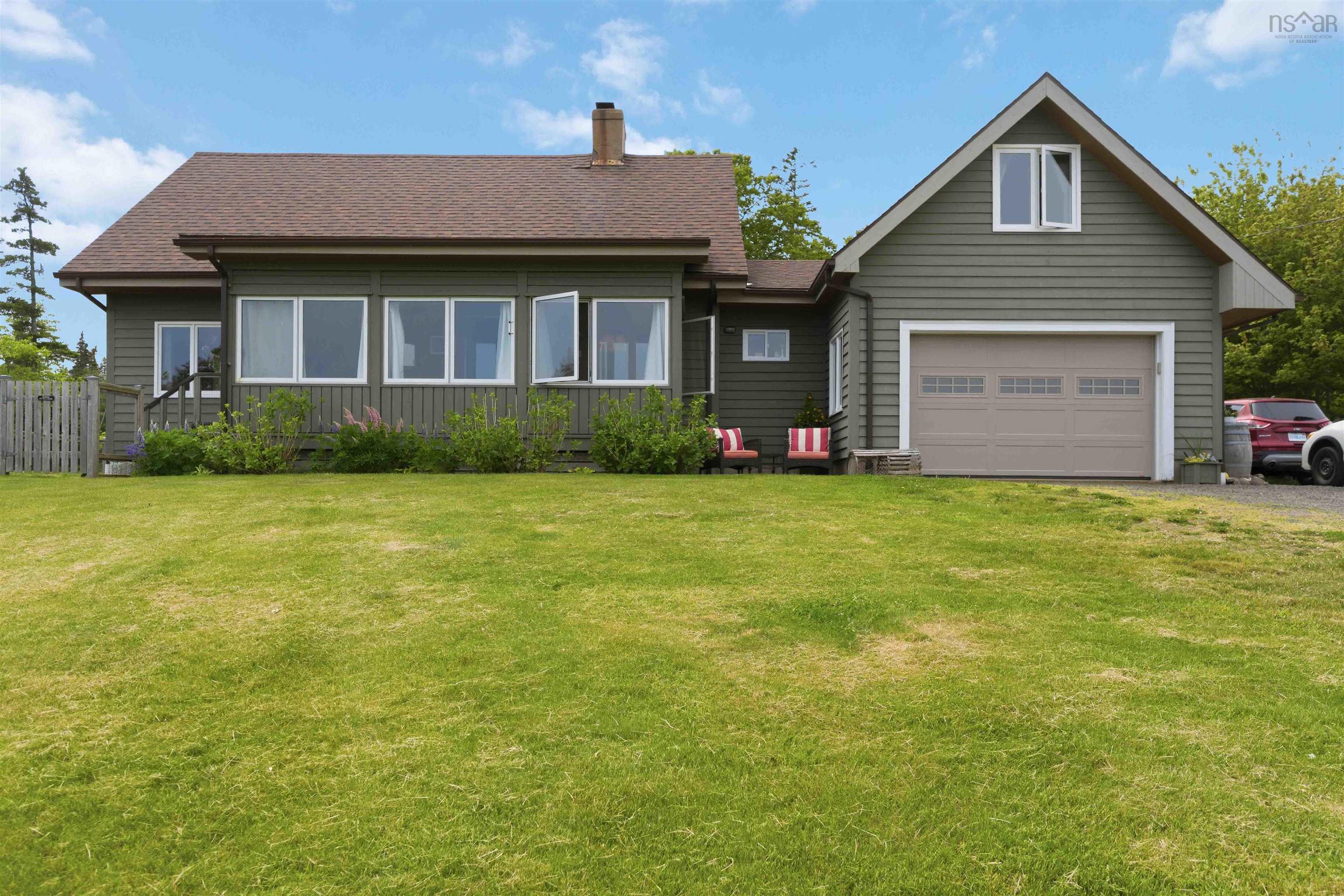 $549,000.00: 7130 Highway 217, Lake Midway