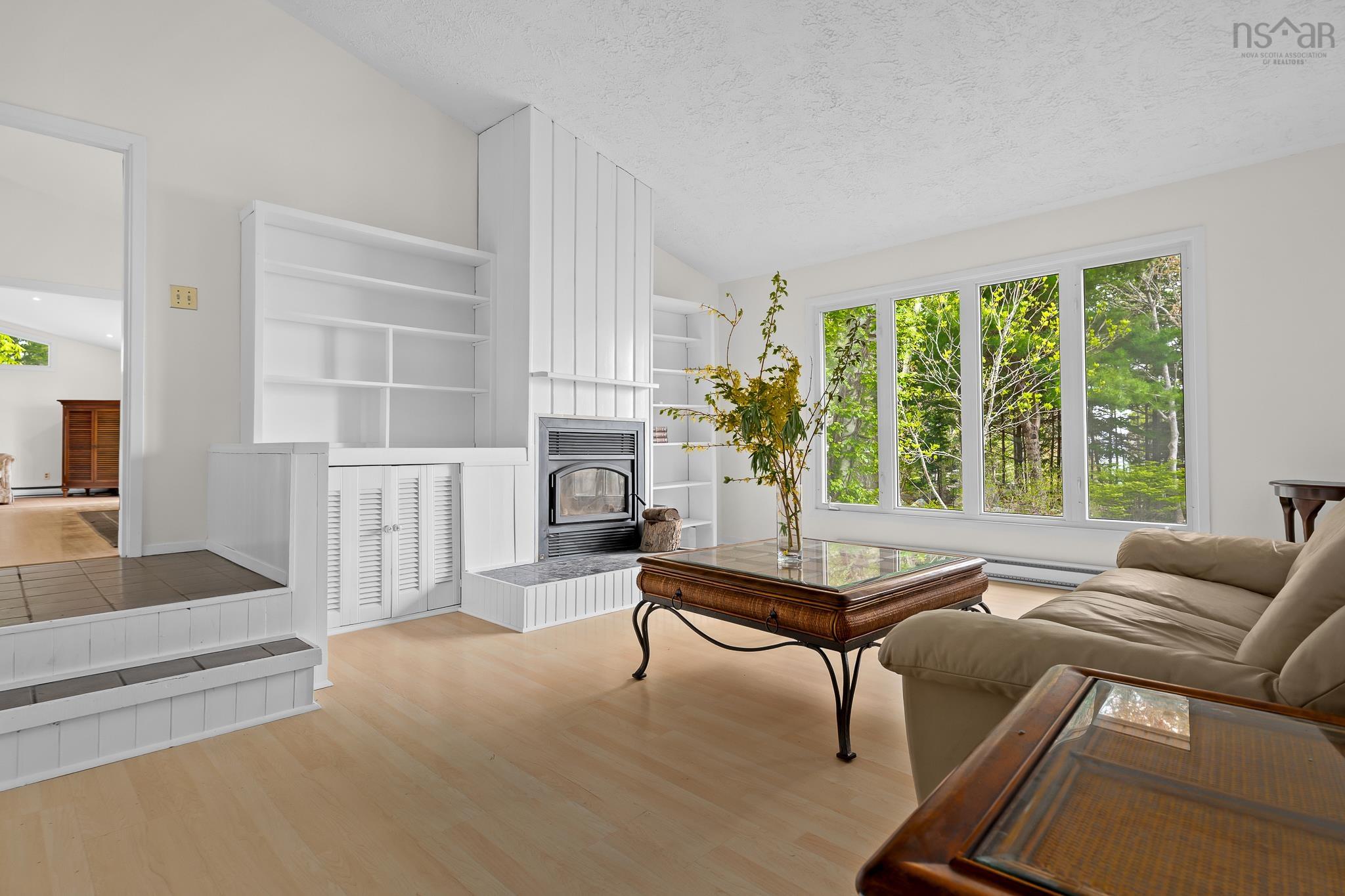 $579,000.00: 36 Otter Point Extension, East Chester