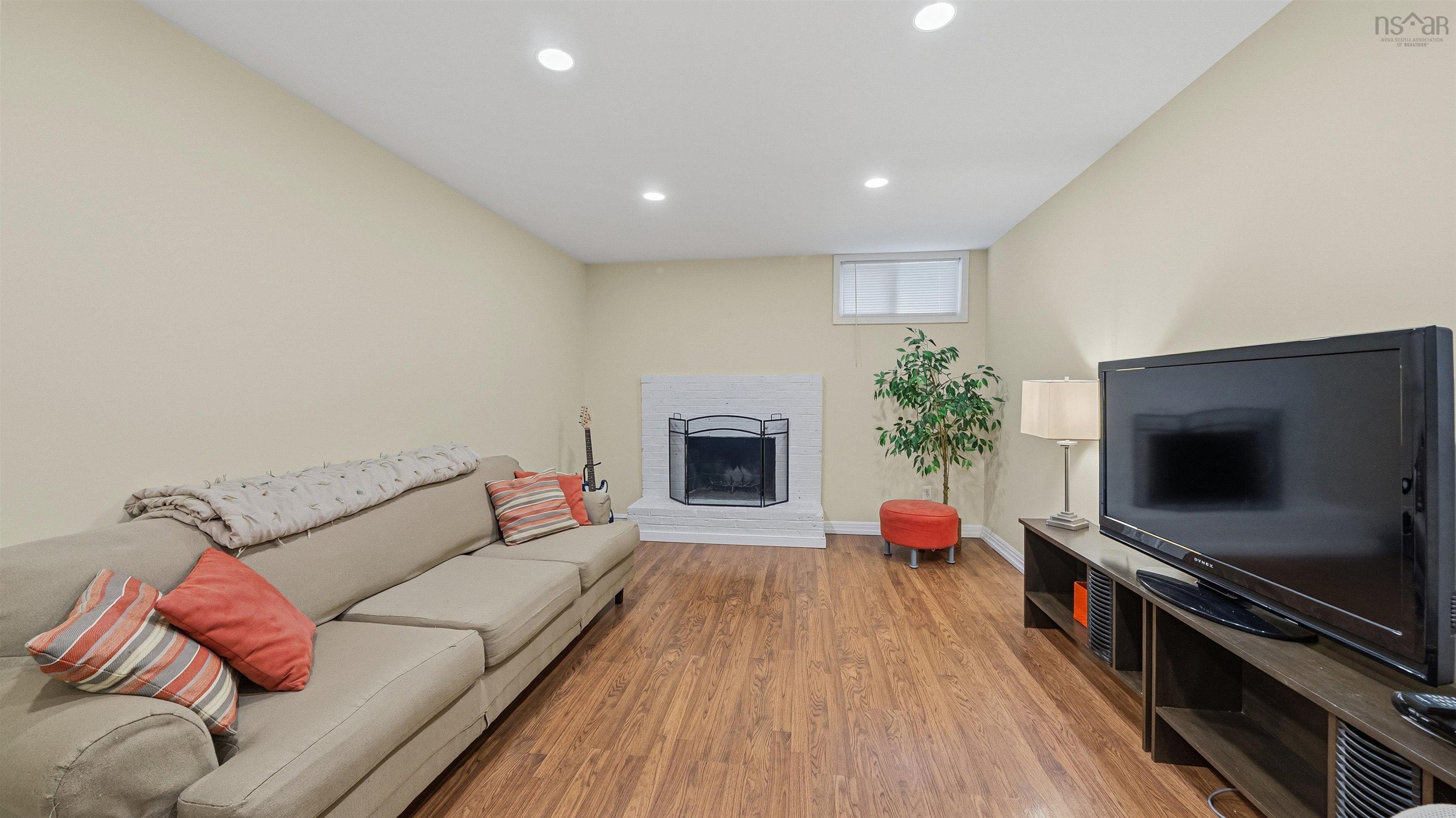 17 Guy Street, Dartmouth, NS (MLS 202614666)