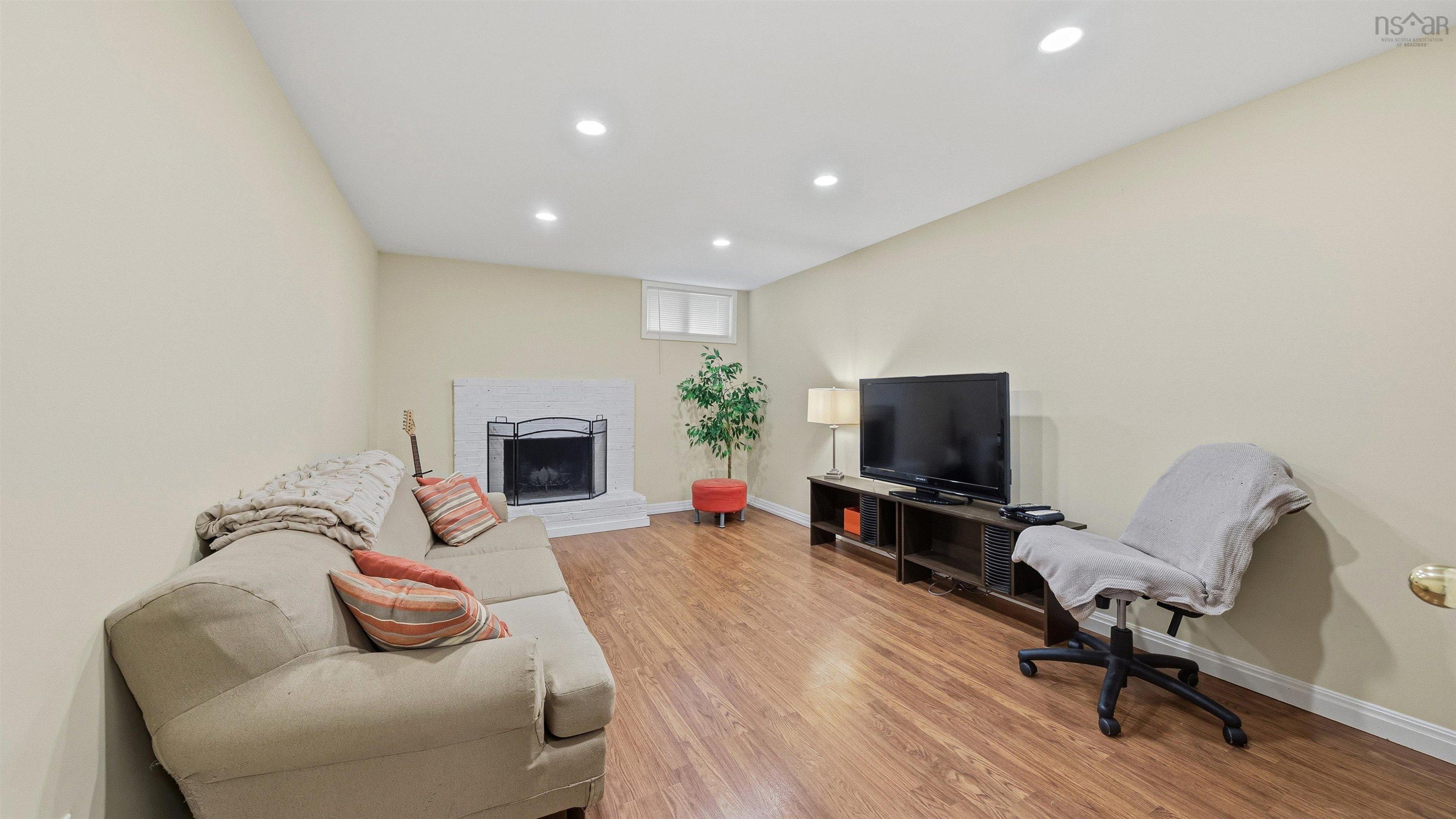17 Guy Street, Dartmouth, NS (MLS 202614666)