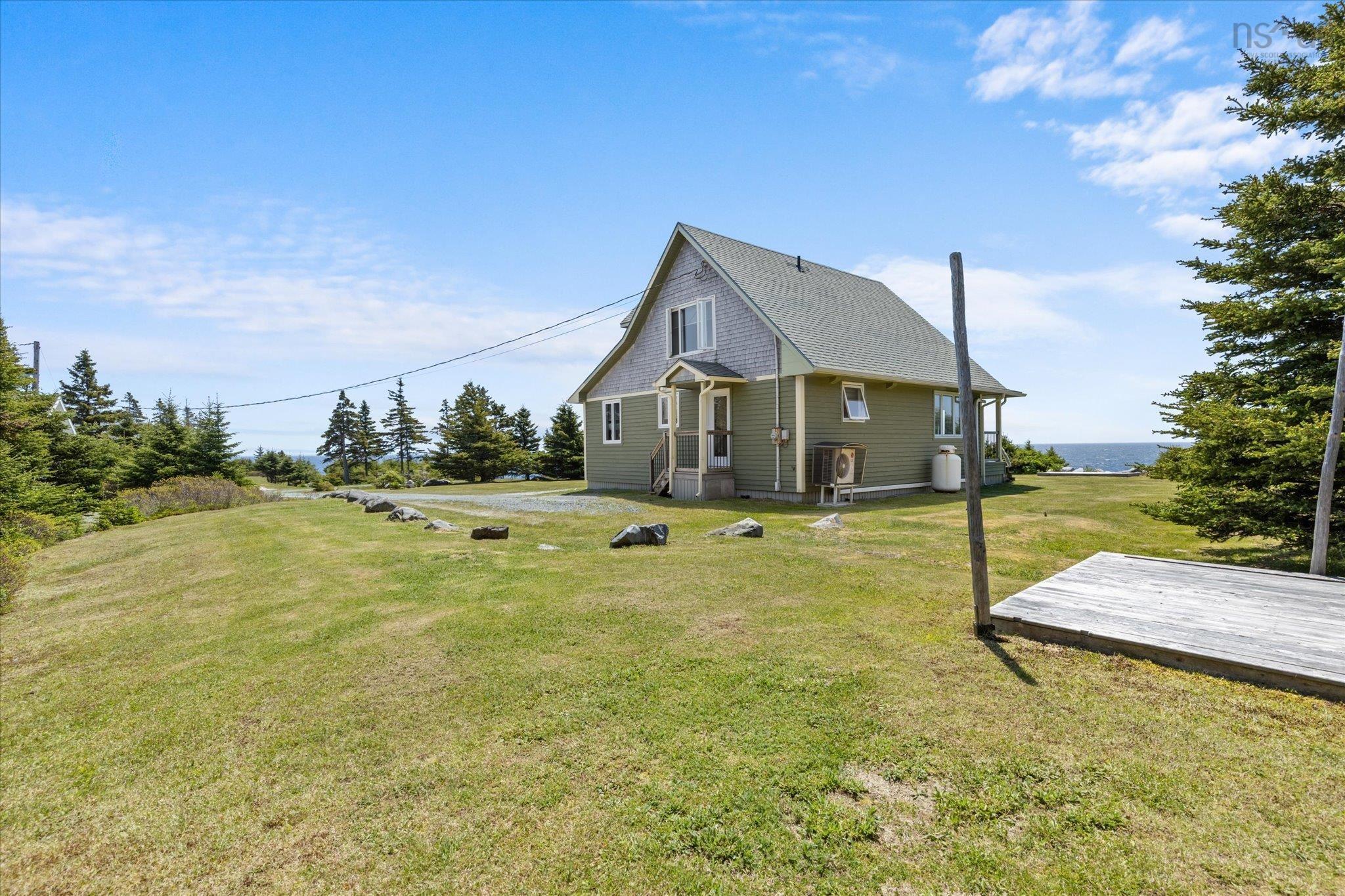 $1,099,000.00: 80 Pierce Point Road, Western Head