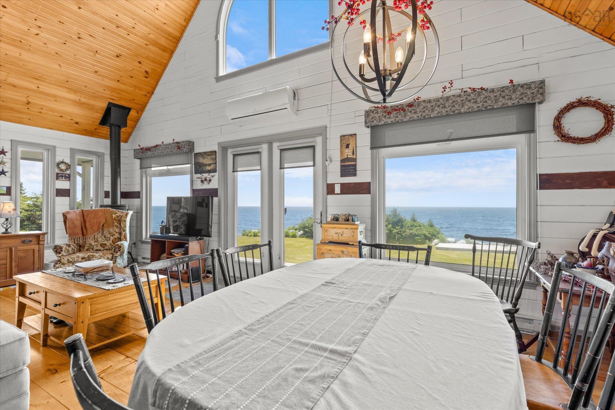 $1,099,000.00: 80 Pierce Point Road, Western Head