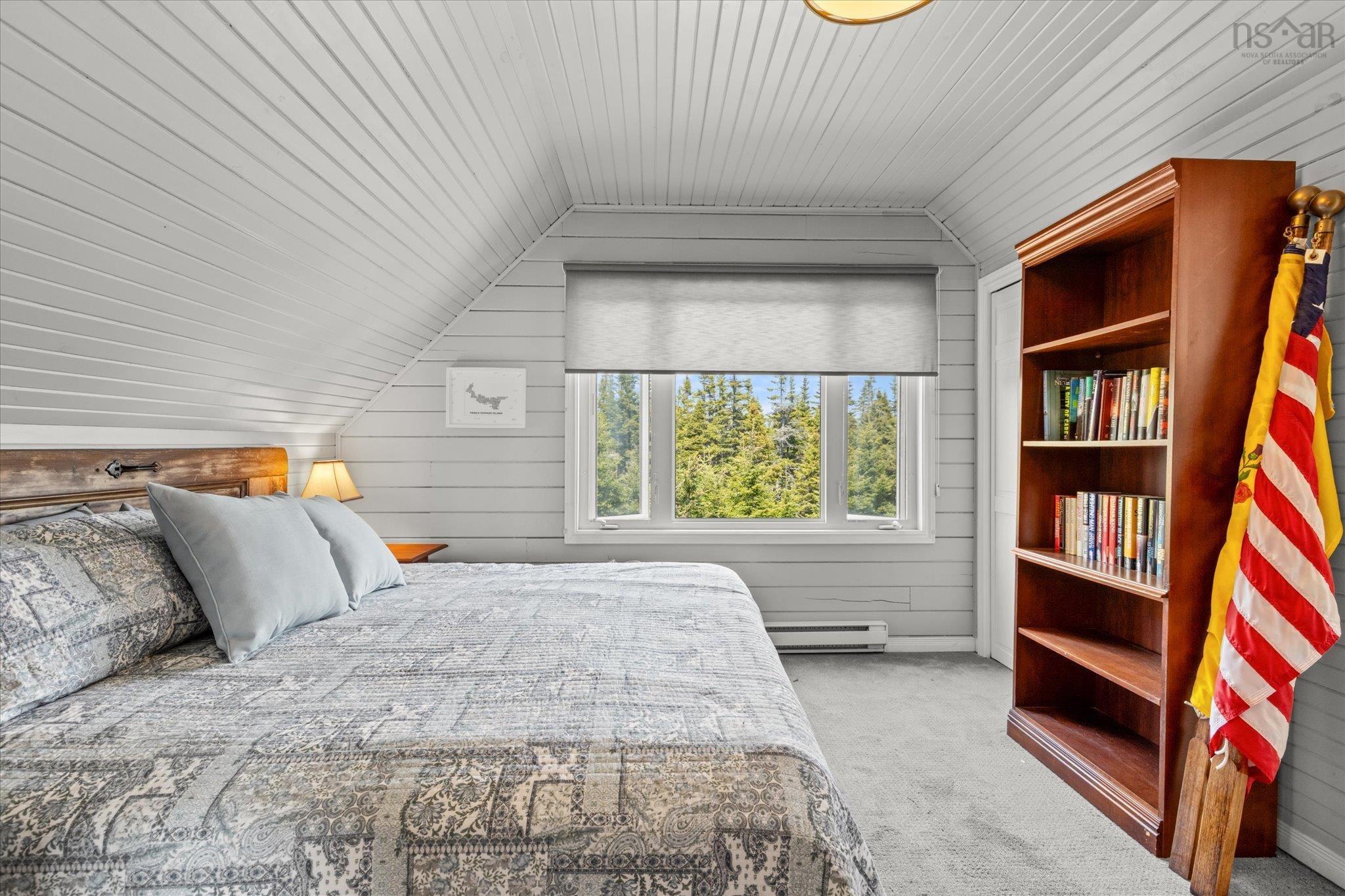 $1,099,000.00: 80 Pierce Point Road, Western Head