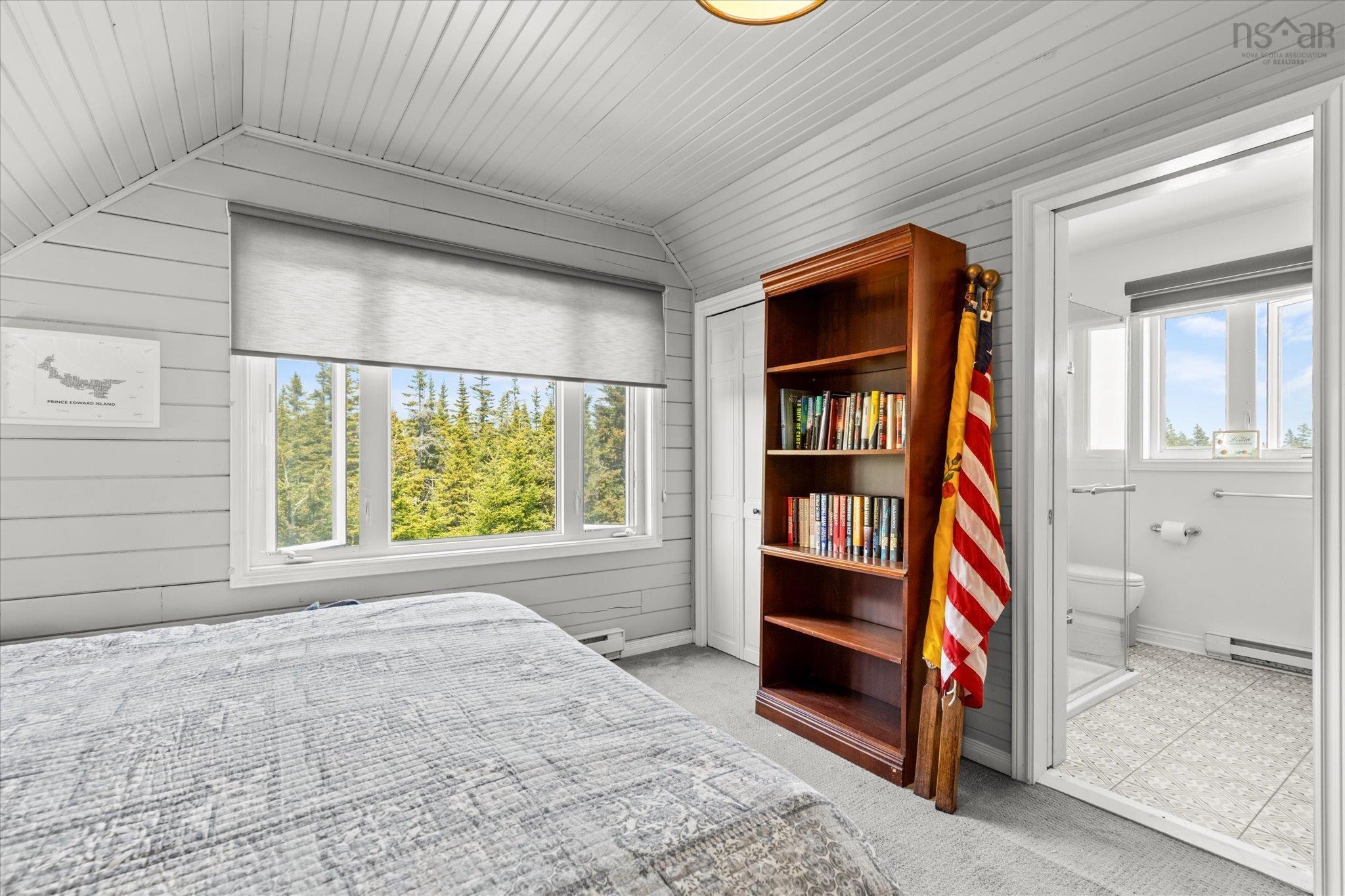 $1,099,000.00: 80 Pierce Point Road, Western Head