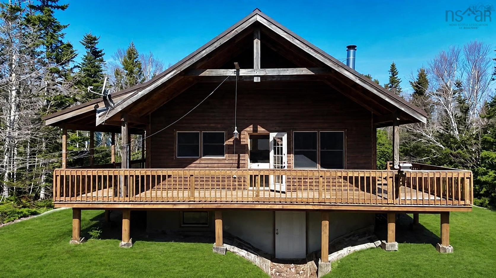 $349,000.00: 199 Spruce Point Road, West Bay Marshes