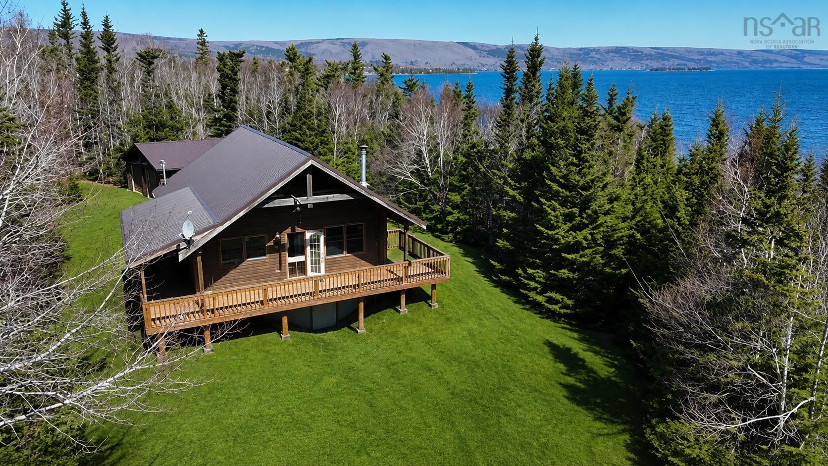 $349,000.00: 199 Spruce Point Road, West Bay Marshes