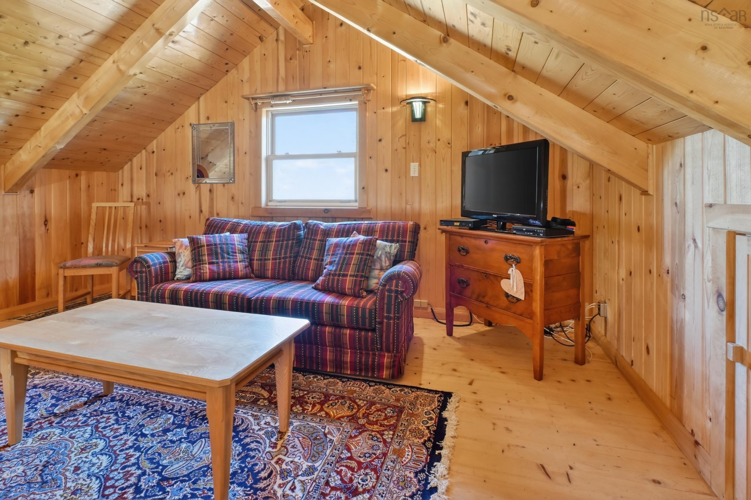$349,000.00: 199 Spruce Point Road, West Bay Marshes