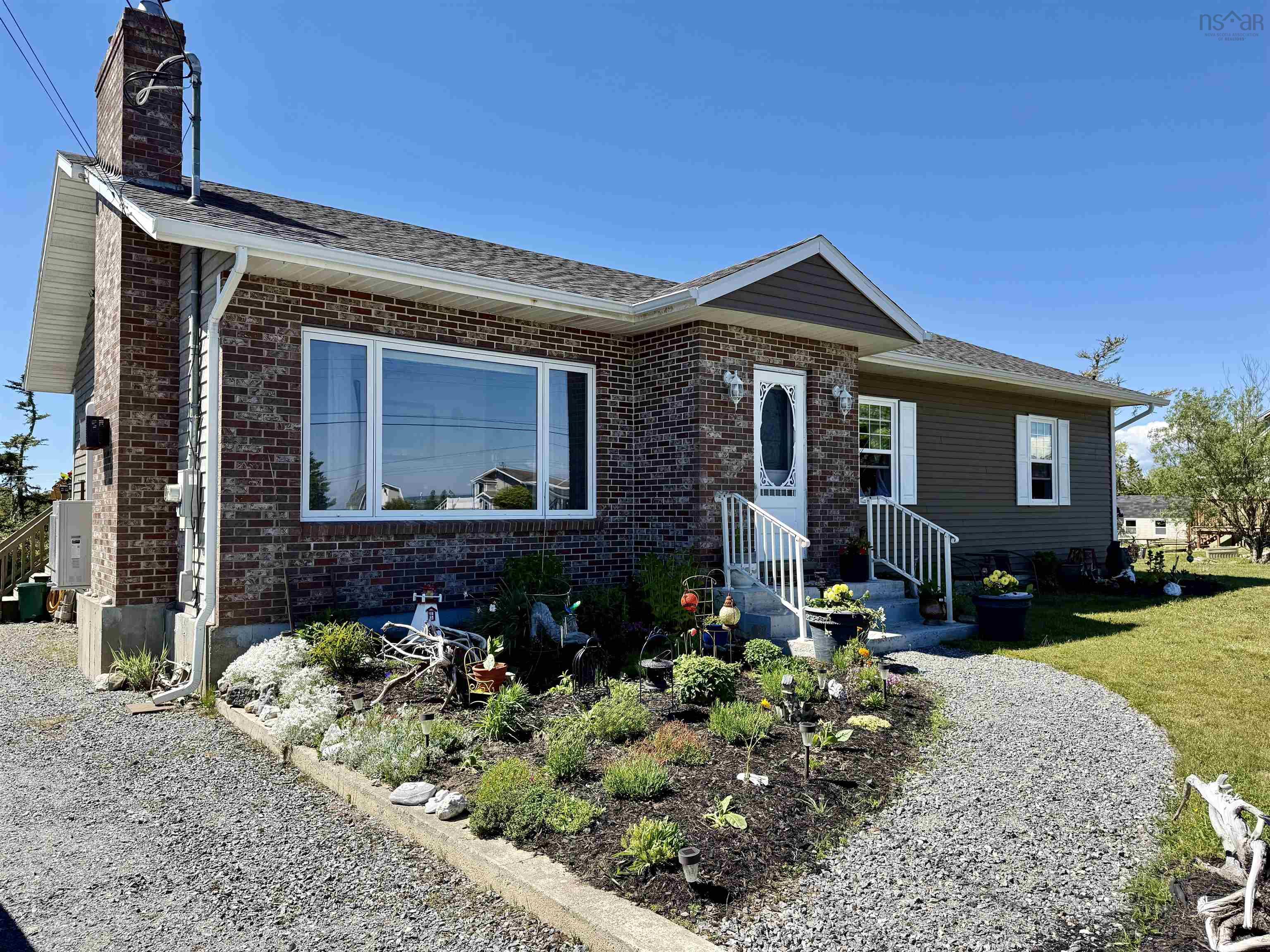 $349,000.00: 456 Centreville South Side Road, South Side