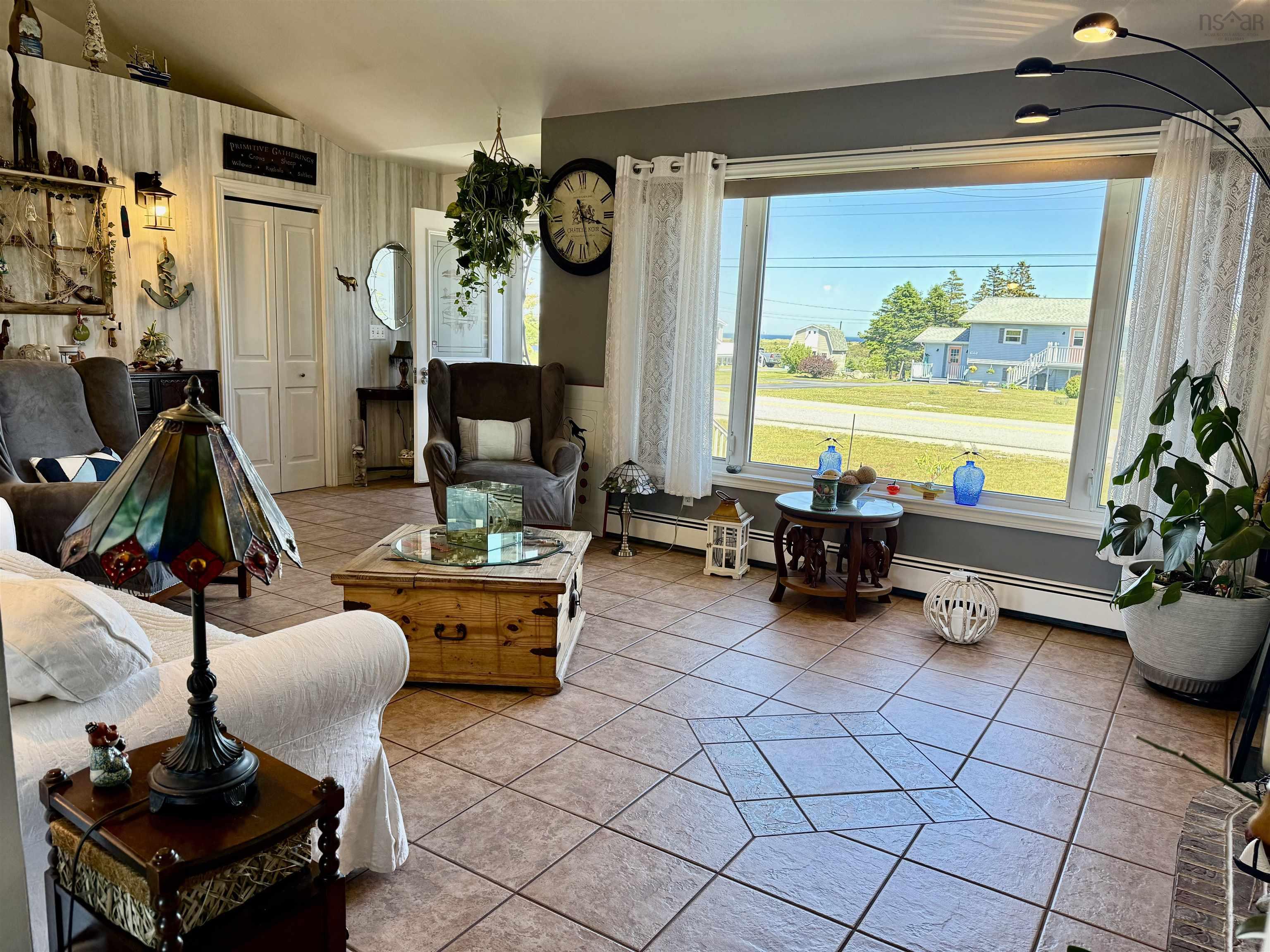 $349,000.00: 456 Centreville South Side Road, South Side