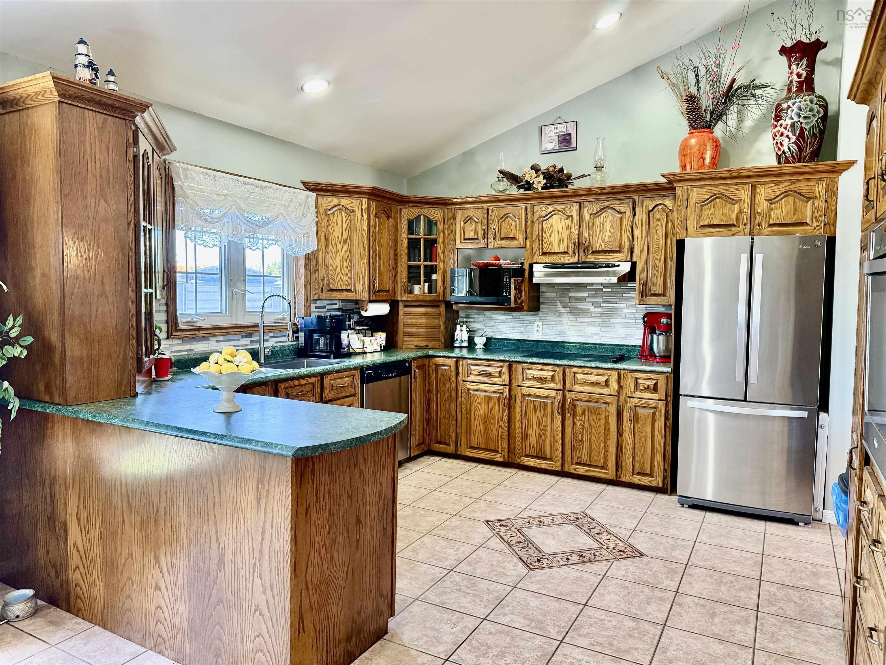 $349,000.00: 456 Centreville South Side Road, South Side