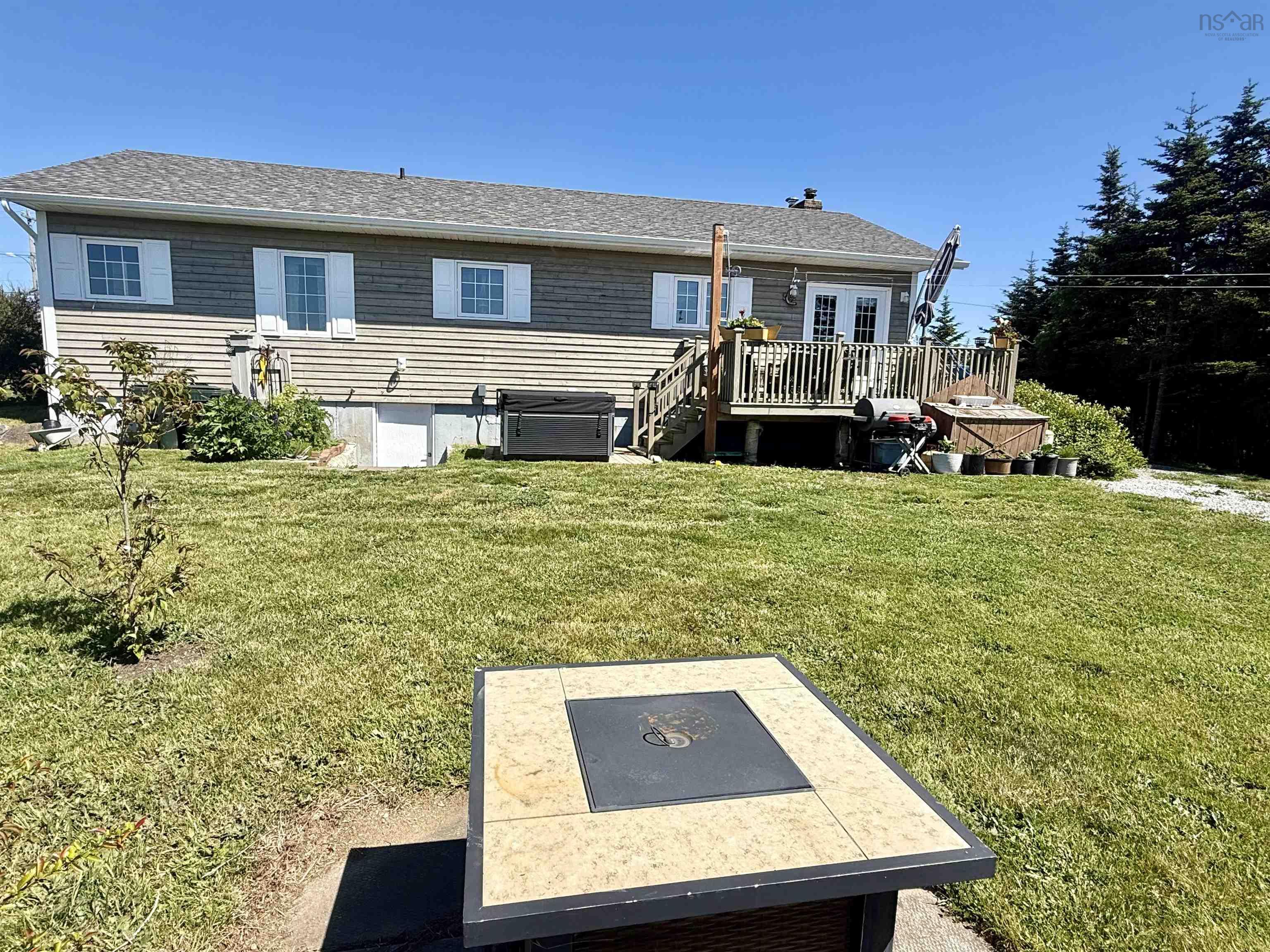 $349,000.00: 456 Centreville South Side Road, South Side