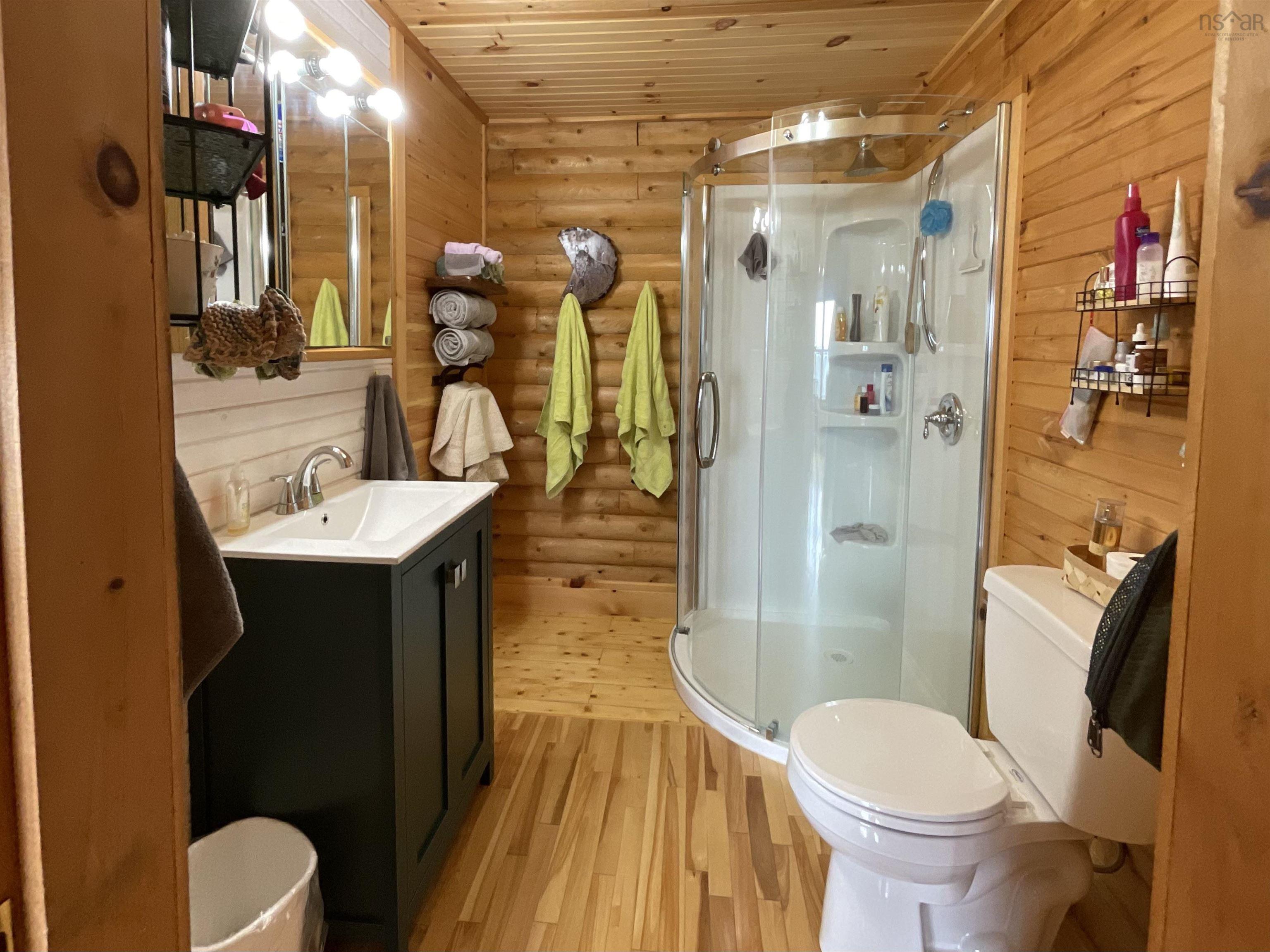 $180,000.00: 15+17 R-24, Cole Harbour