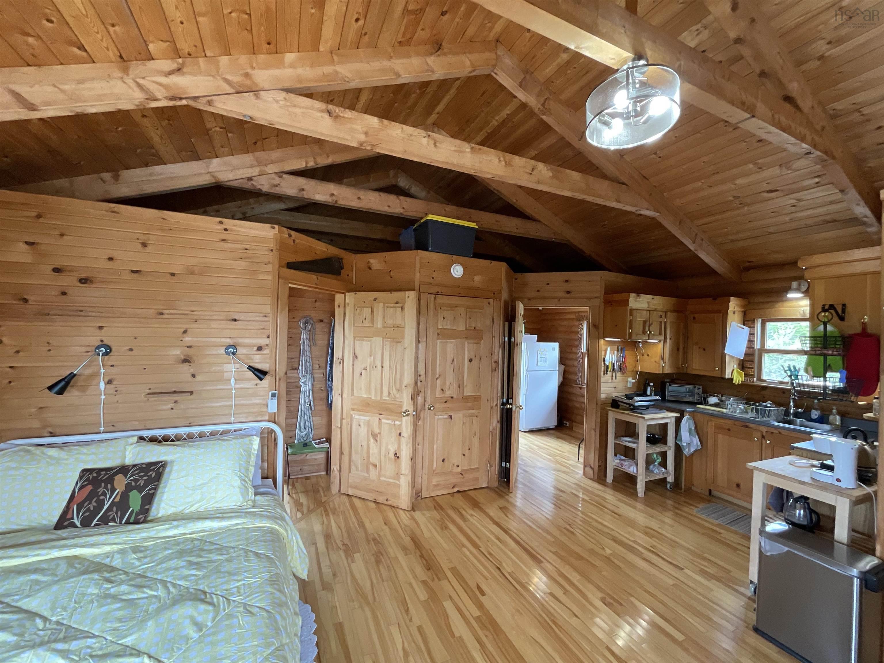 $180,000.00: 15+17 R-24, Cole Harbour