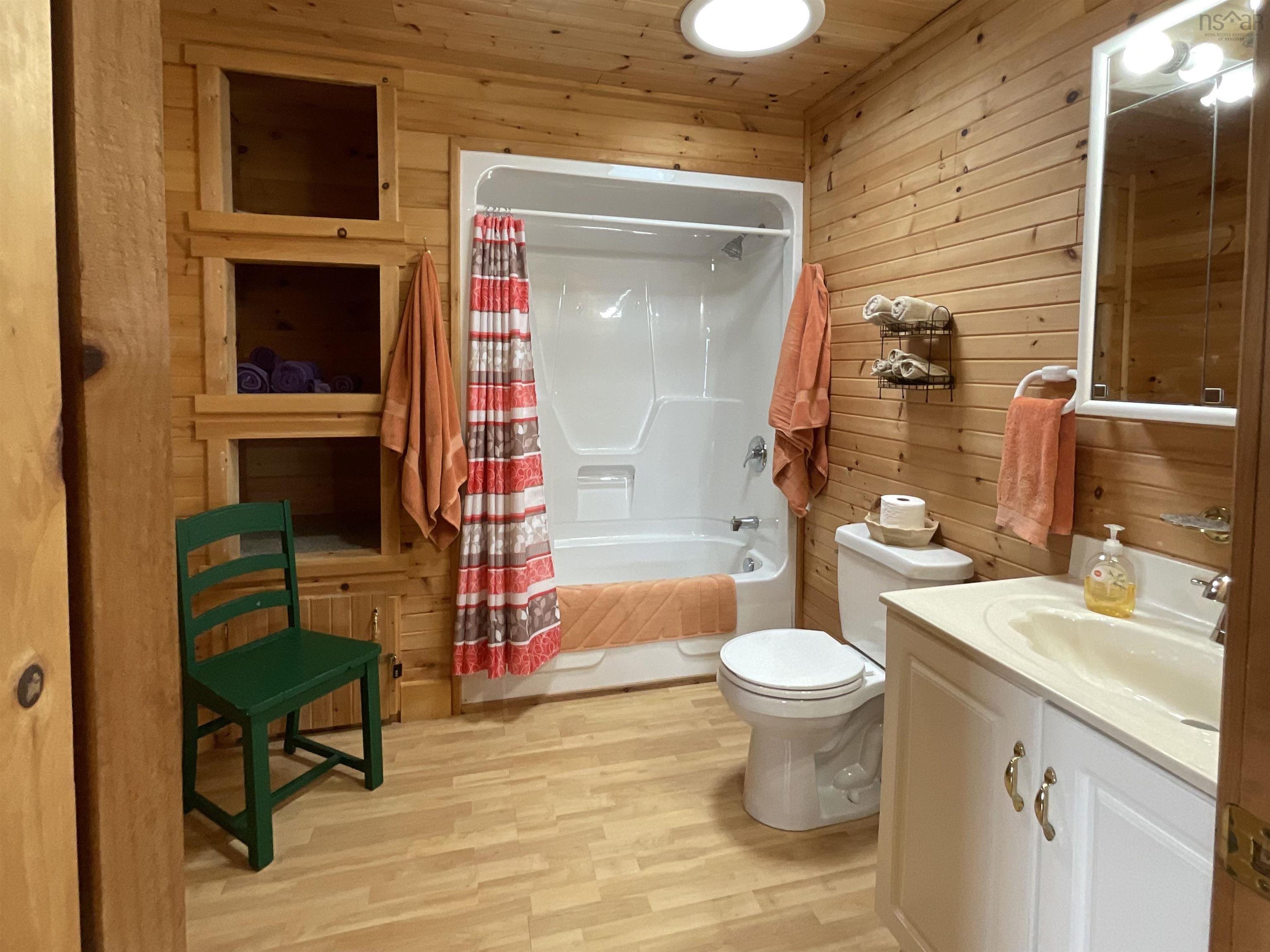 $180,000.00: 15+17 R-24, Cole Harbour