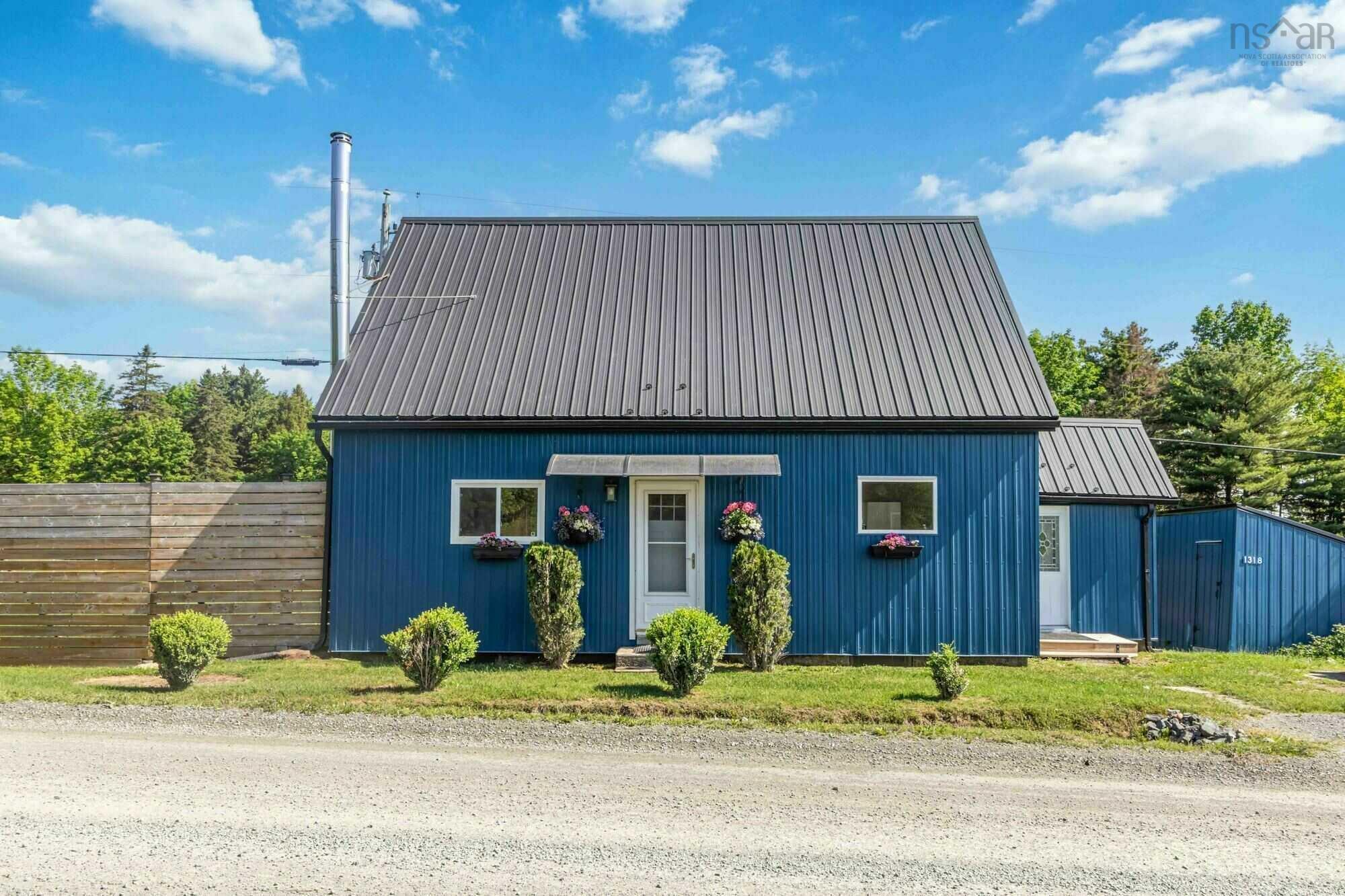 $429,900.00: 1318 Sweetland Road, Sweetland
