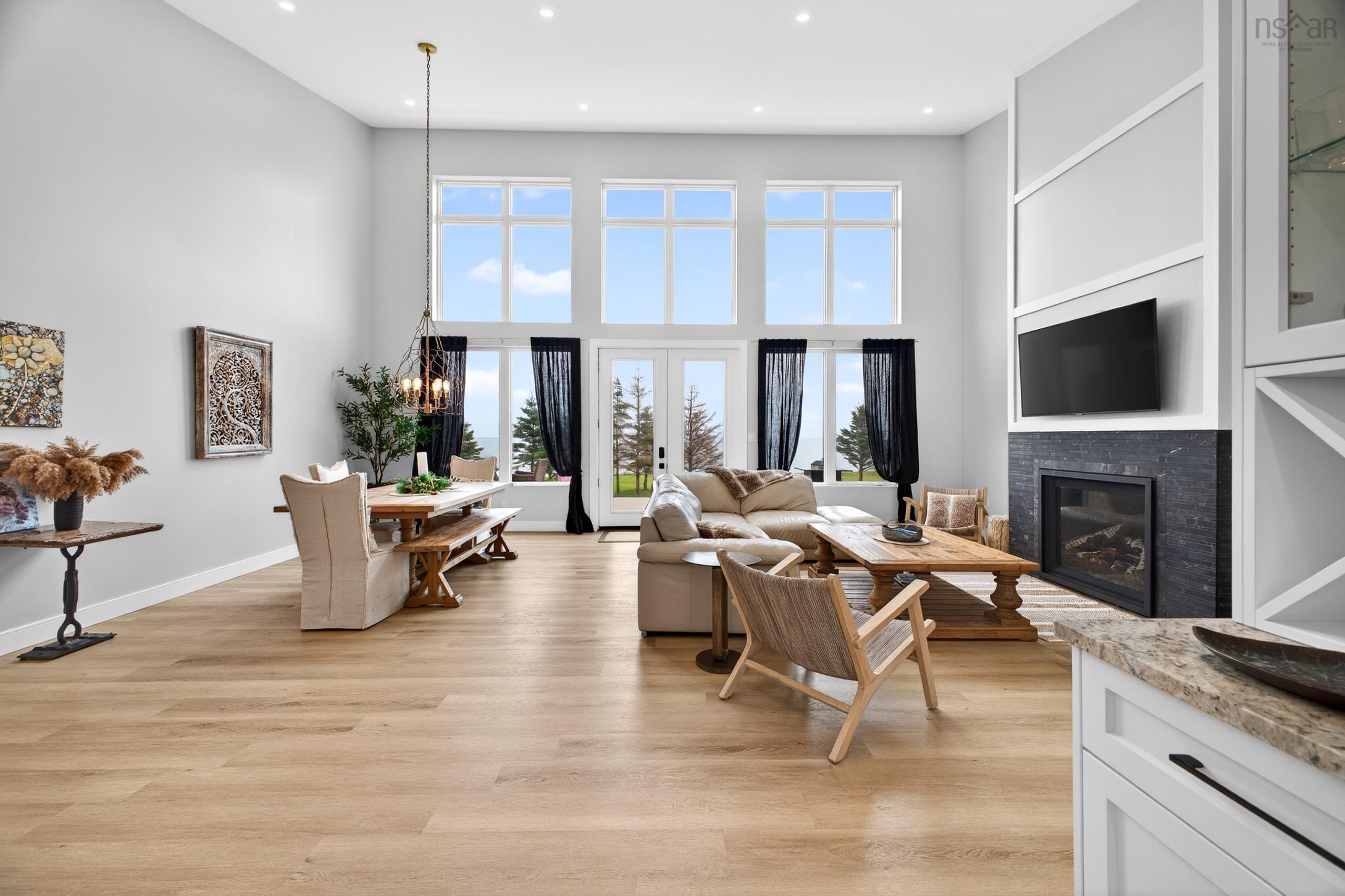 $1,200,000.00: 45 KEIFERD SHORE Lane, Gulf Shore