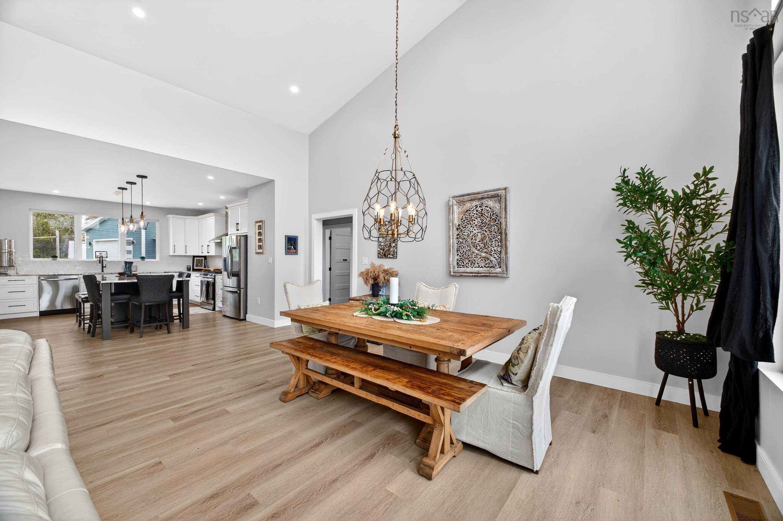 $1,200,000.00: 45 KEIFERD SHORE Lane, Gulf Shore