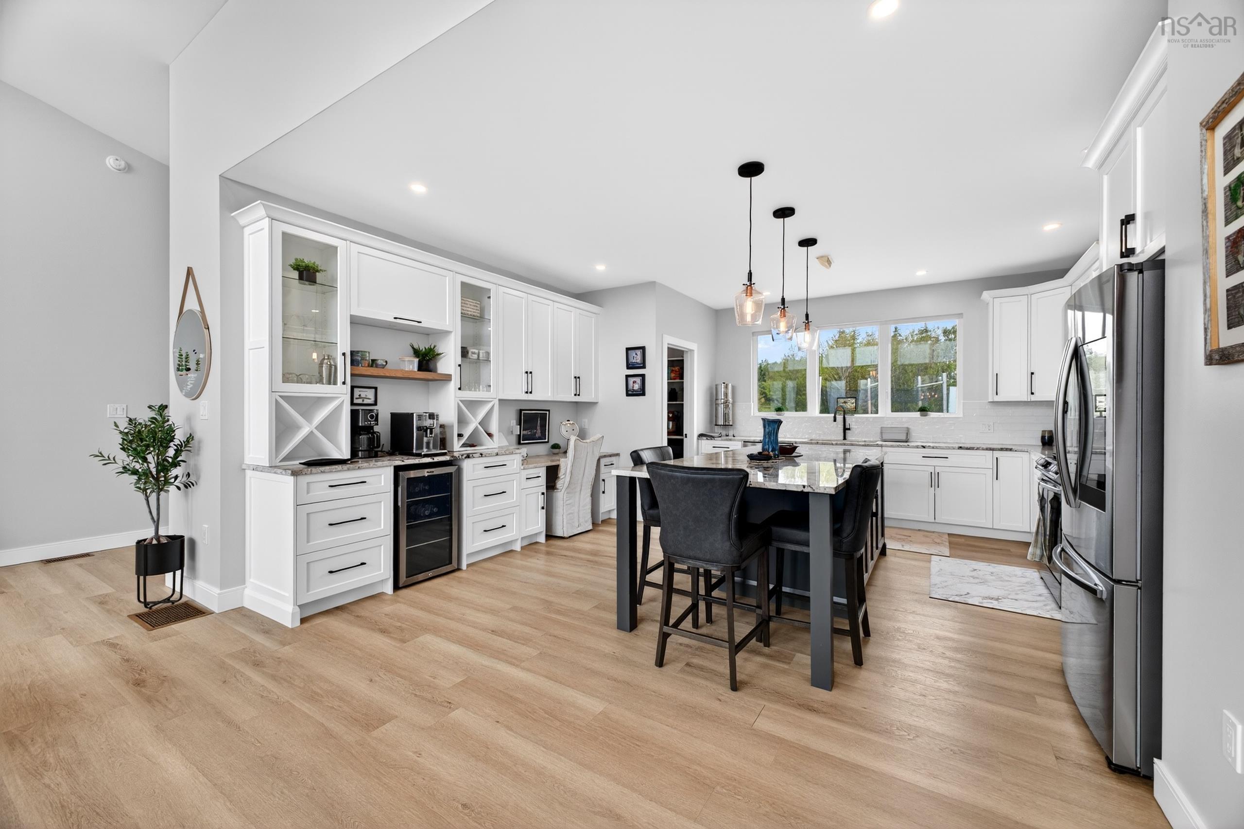 $1,200,000.00: 45 KEIFERD SHORE Lane, Gulf Shore