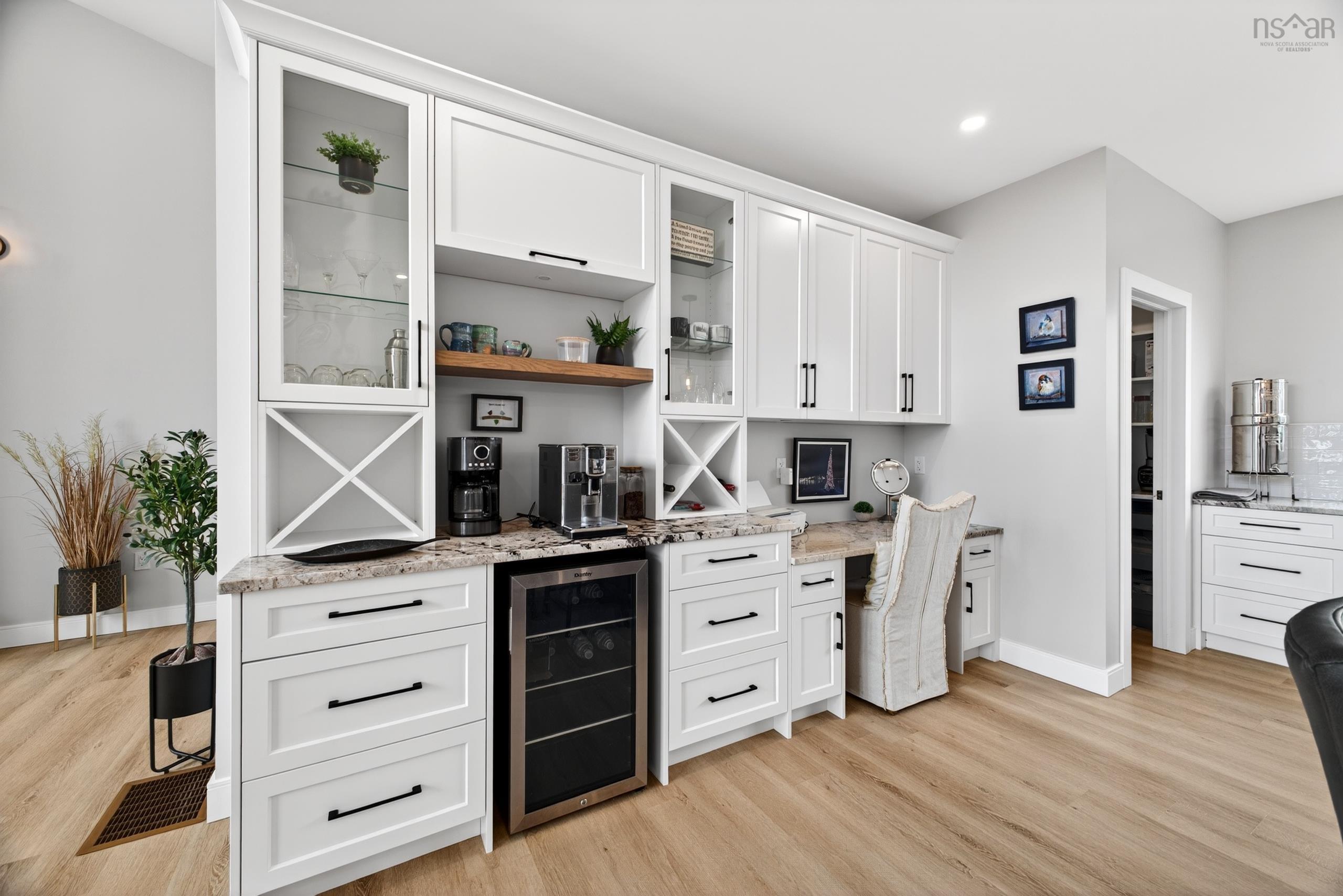 $1,200,000.00: 45 KEIFERD SHORE Lane, Gulf Shore