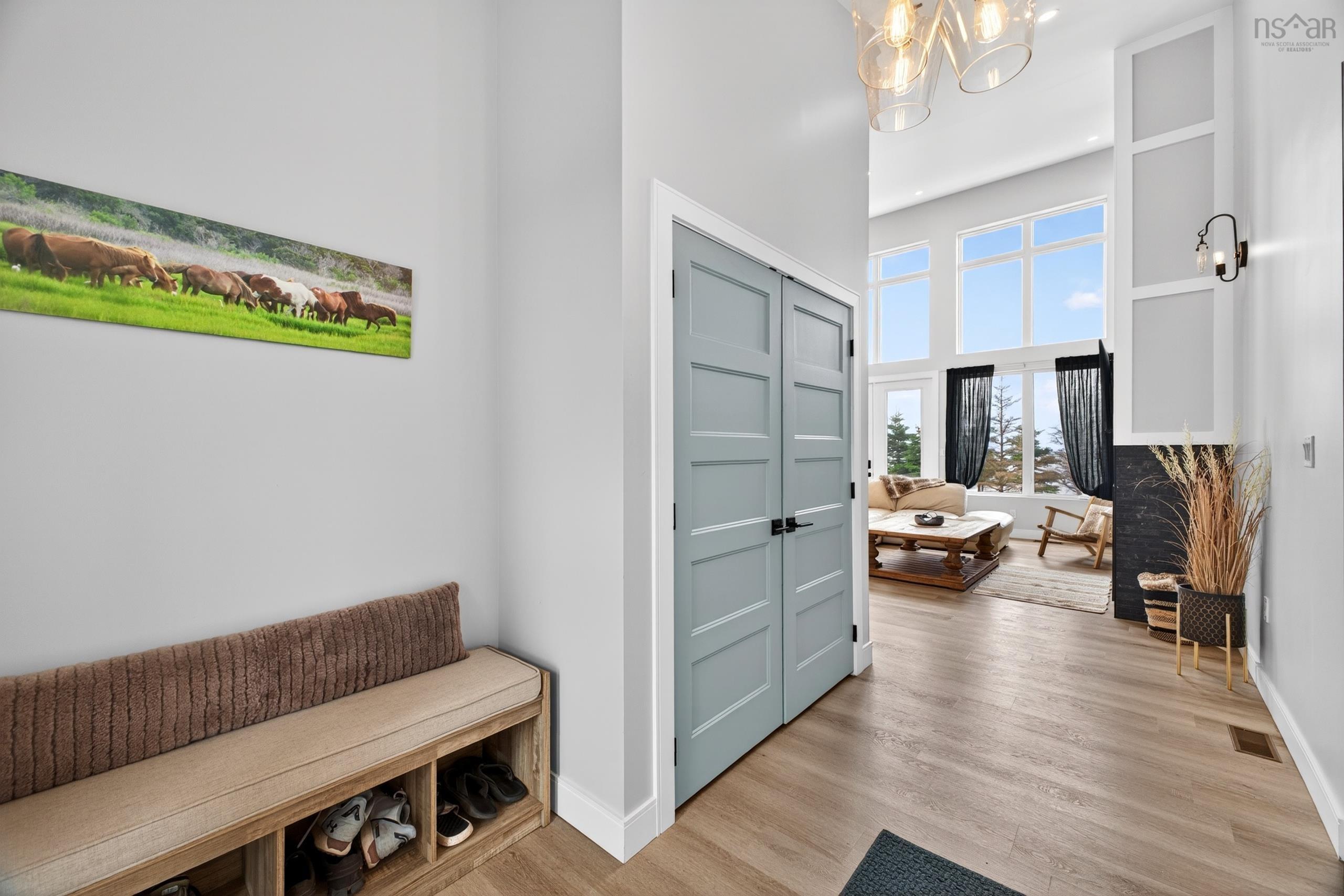 $1,200,000.00: 45 KEIFERD SHORE Lane, Gulf Shore