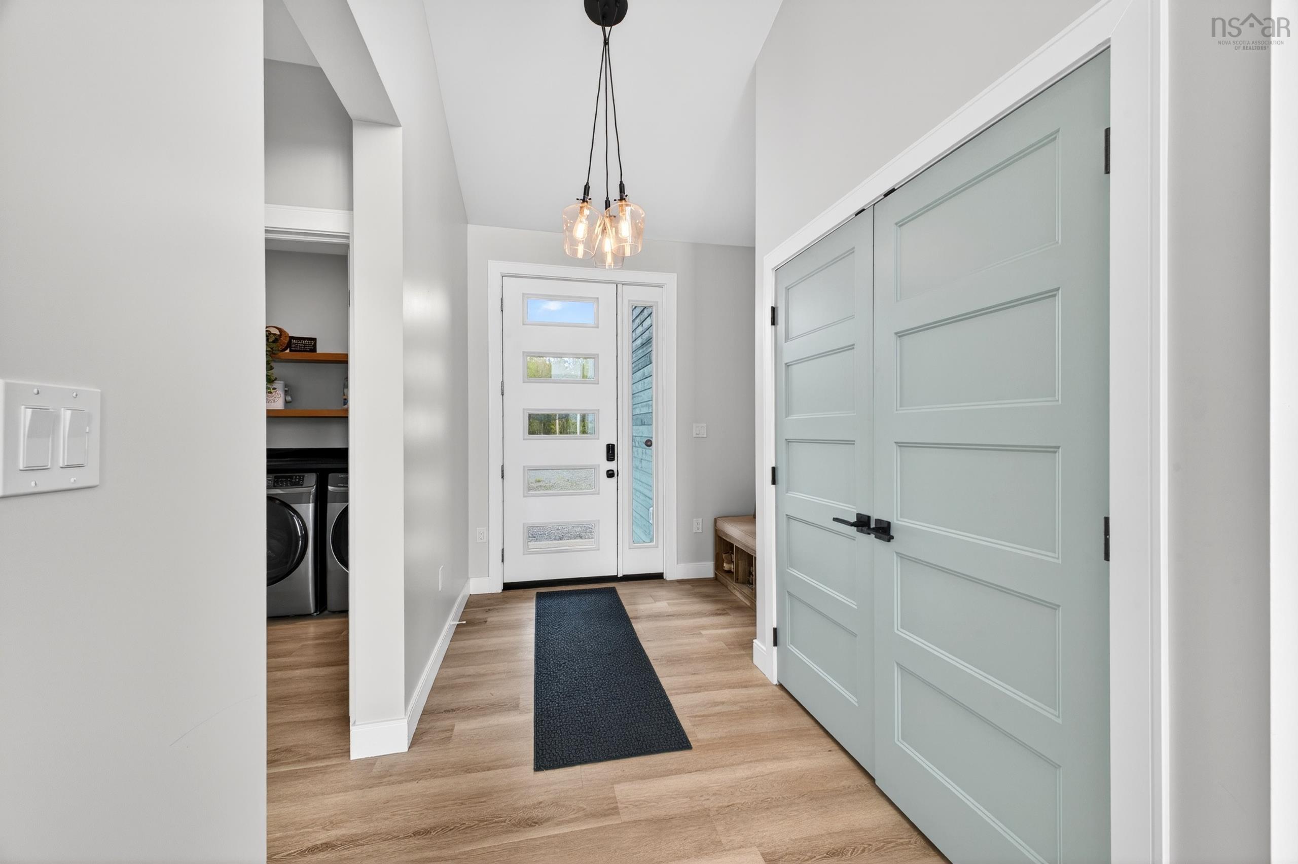 $1,200,000.00: 45 KEIFERD SHORE Lane, Gulf Shore