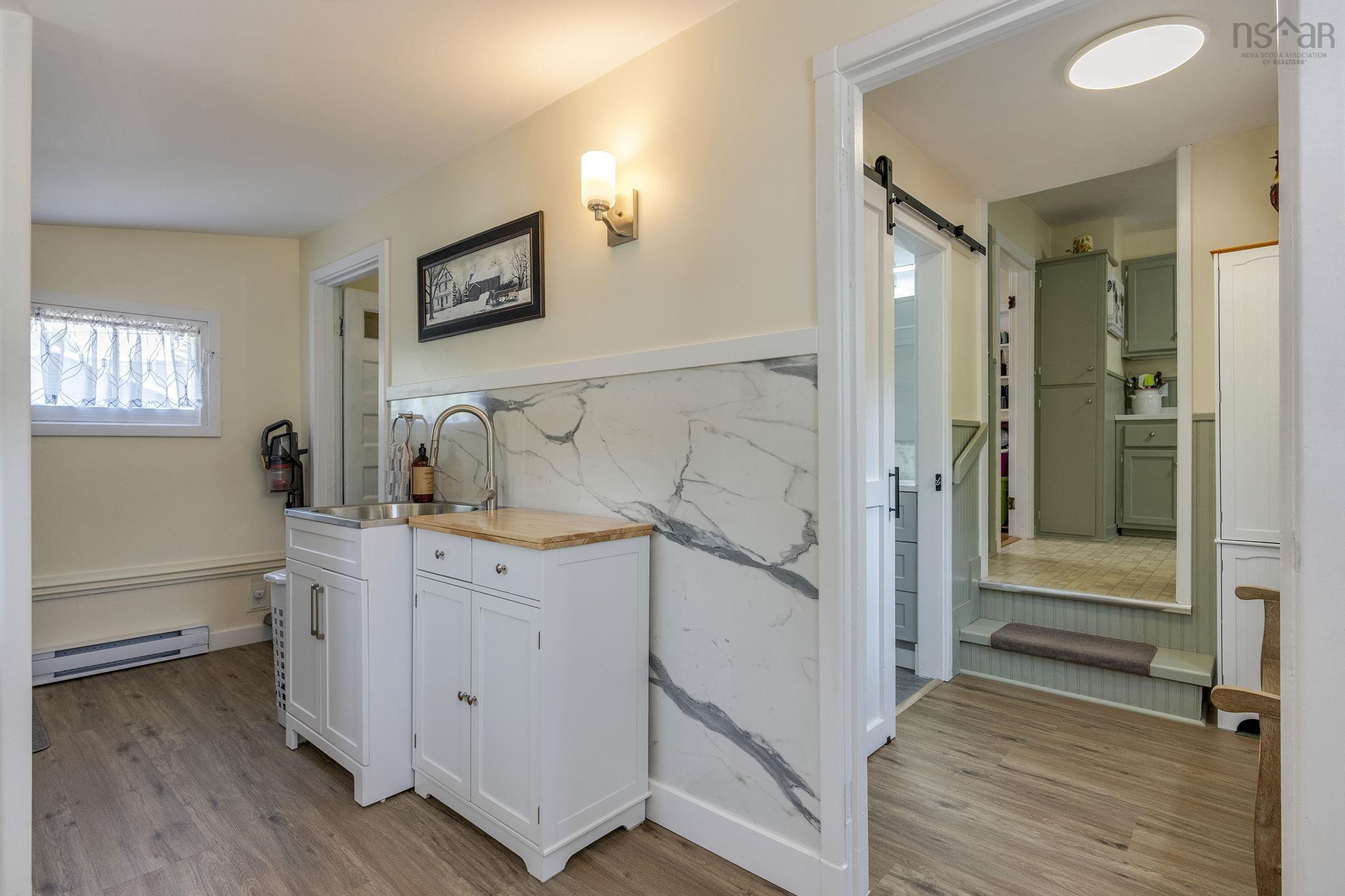 $339,700.00: 10547 201 Highway, Meadowvale