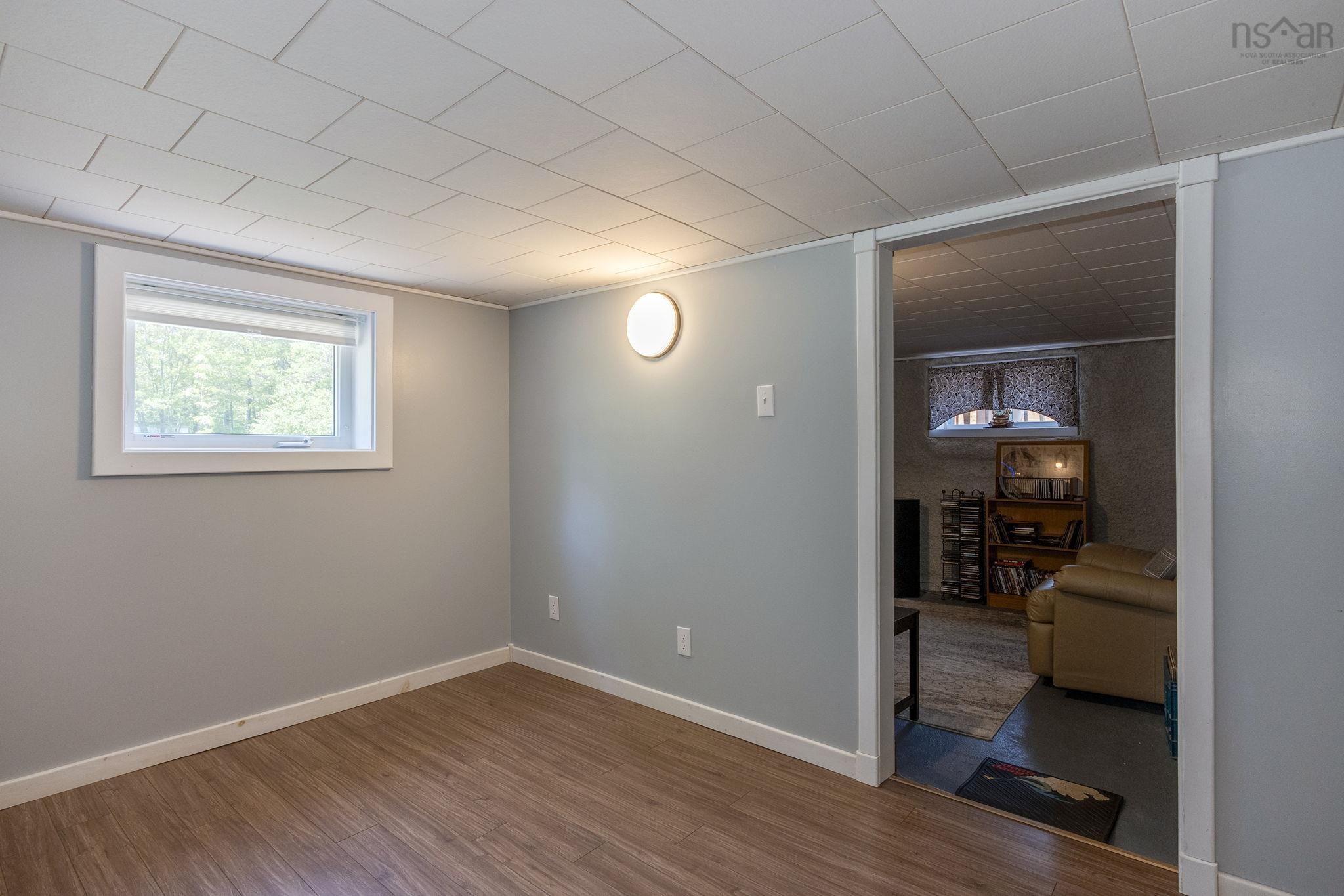 $339,700.00: 10547 201 Highway, Meadowvale