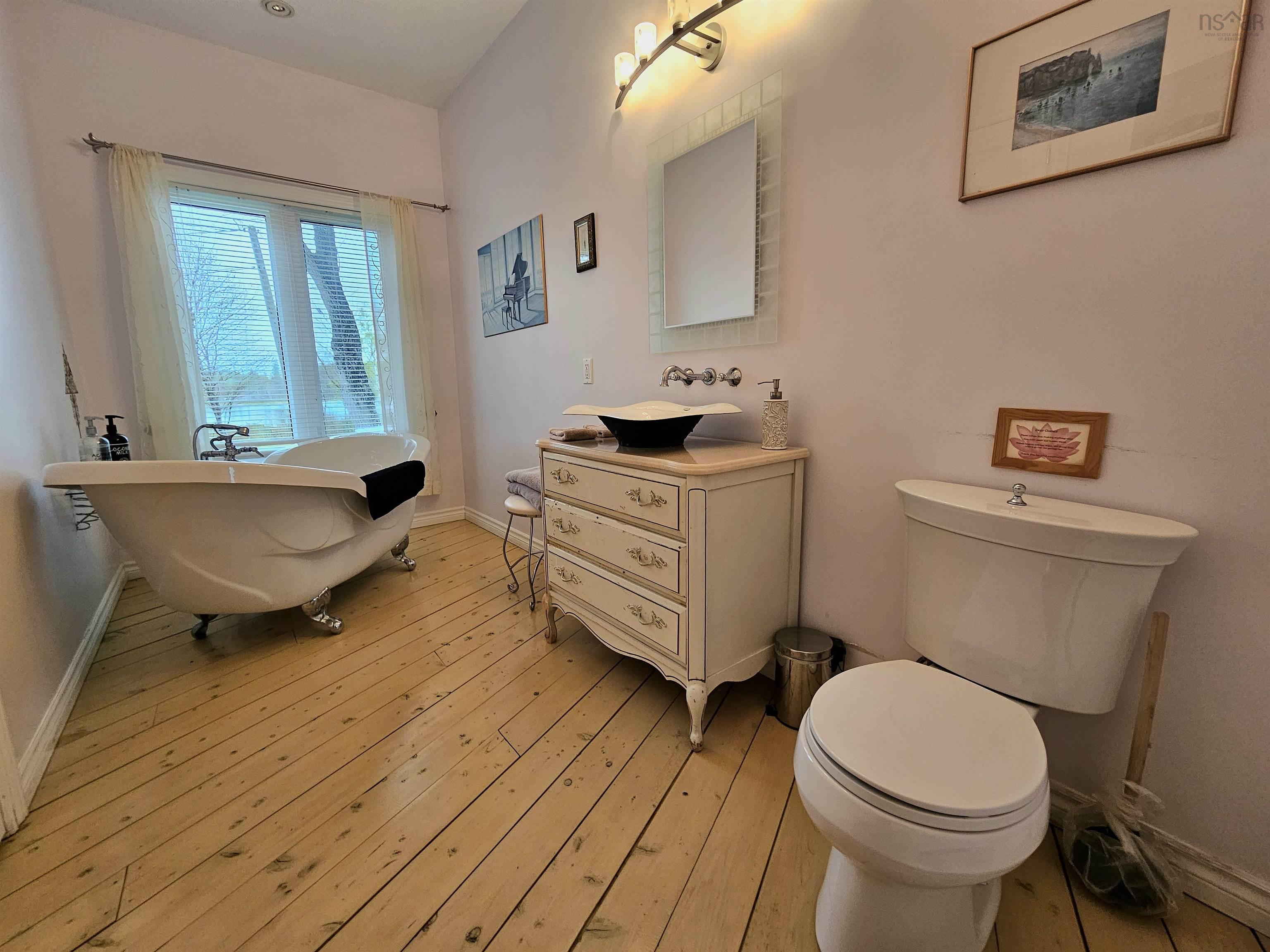 $950,000.00: 45478 Cabot Trail, Indian Brook