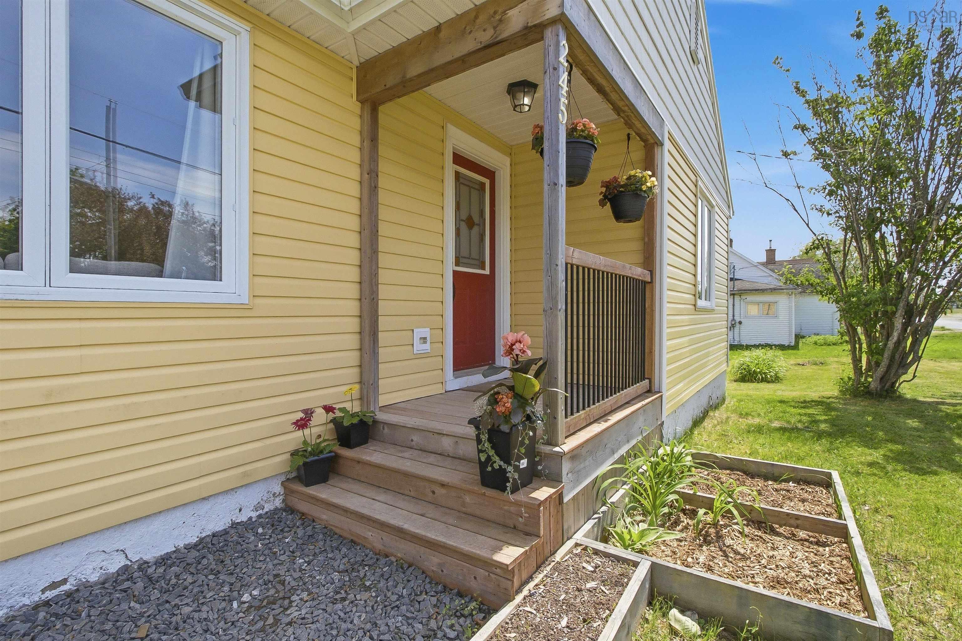 $424,900.00: 245 Town Road, Falmouth
