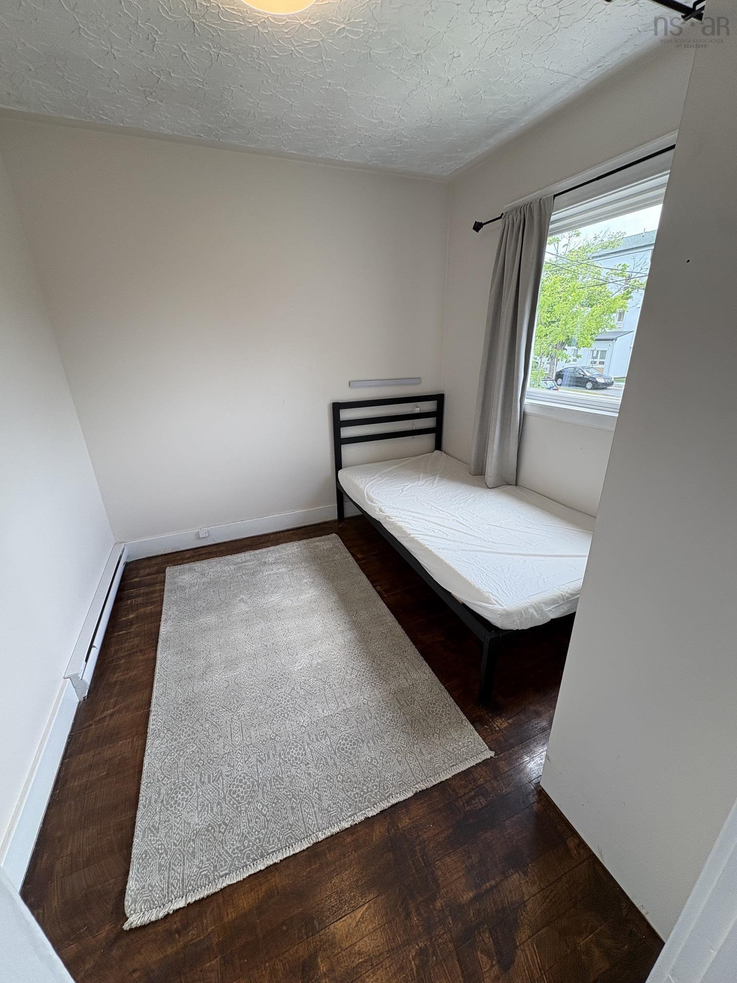 $579,000.00: 3667 High Street, Halifax Regional Municipality