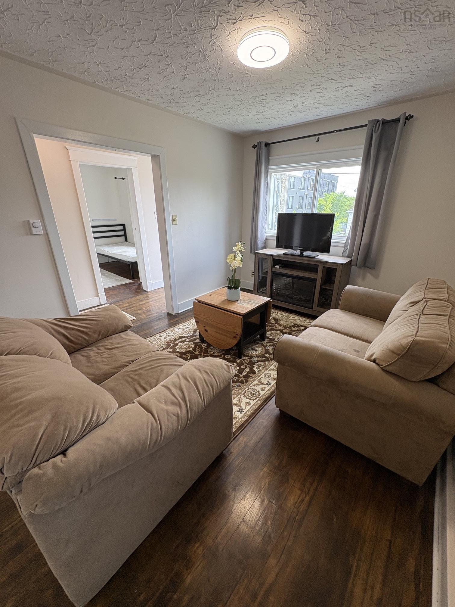 $579,000.00: 3667 High Street, Halifax Regional Municipality