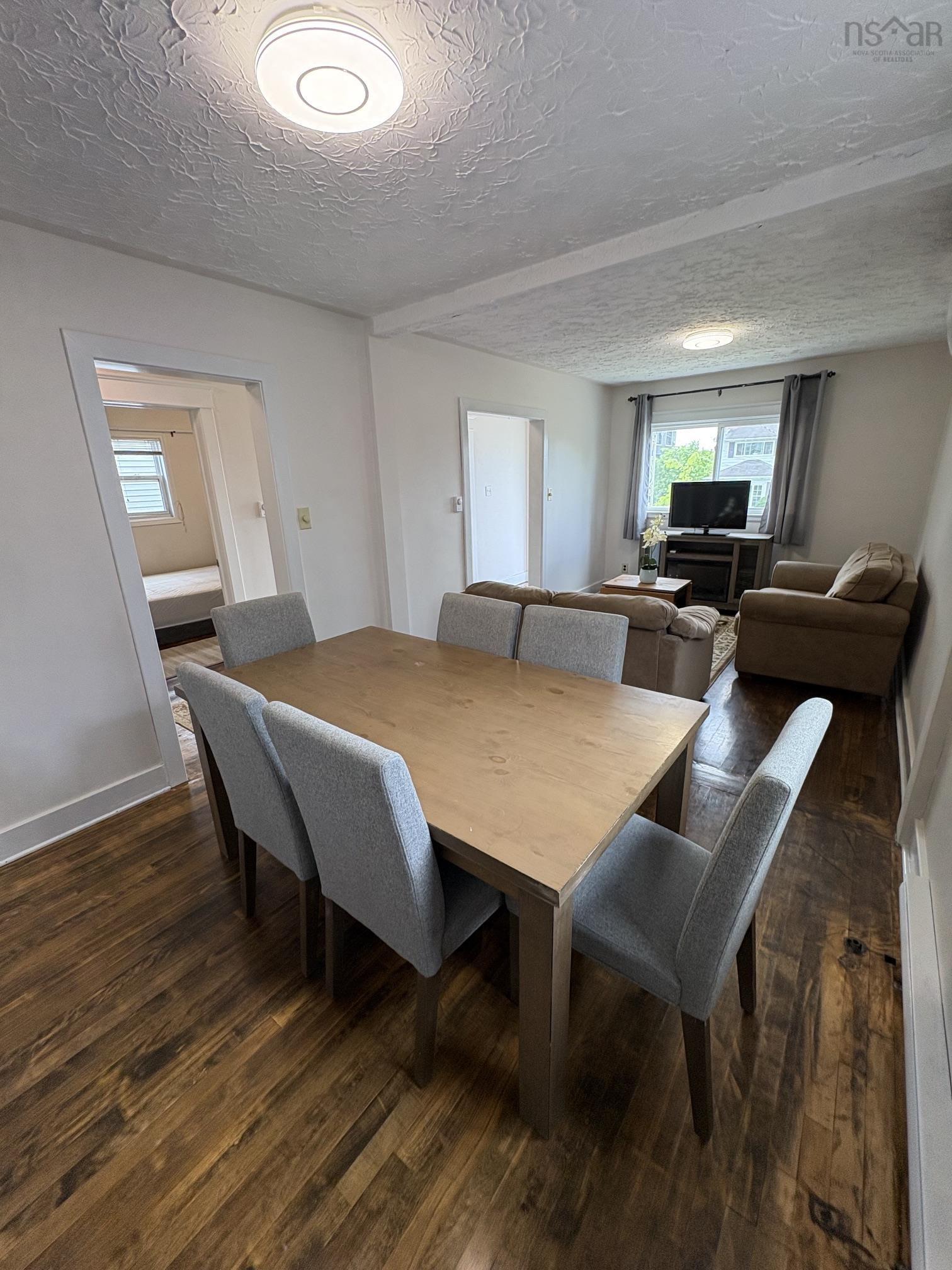$579,000.00: 3667 High Street, Halifax Regional Municipality